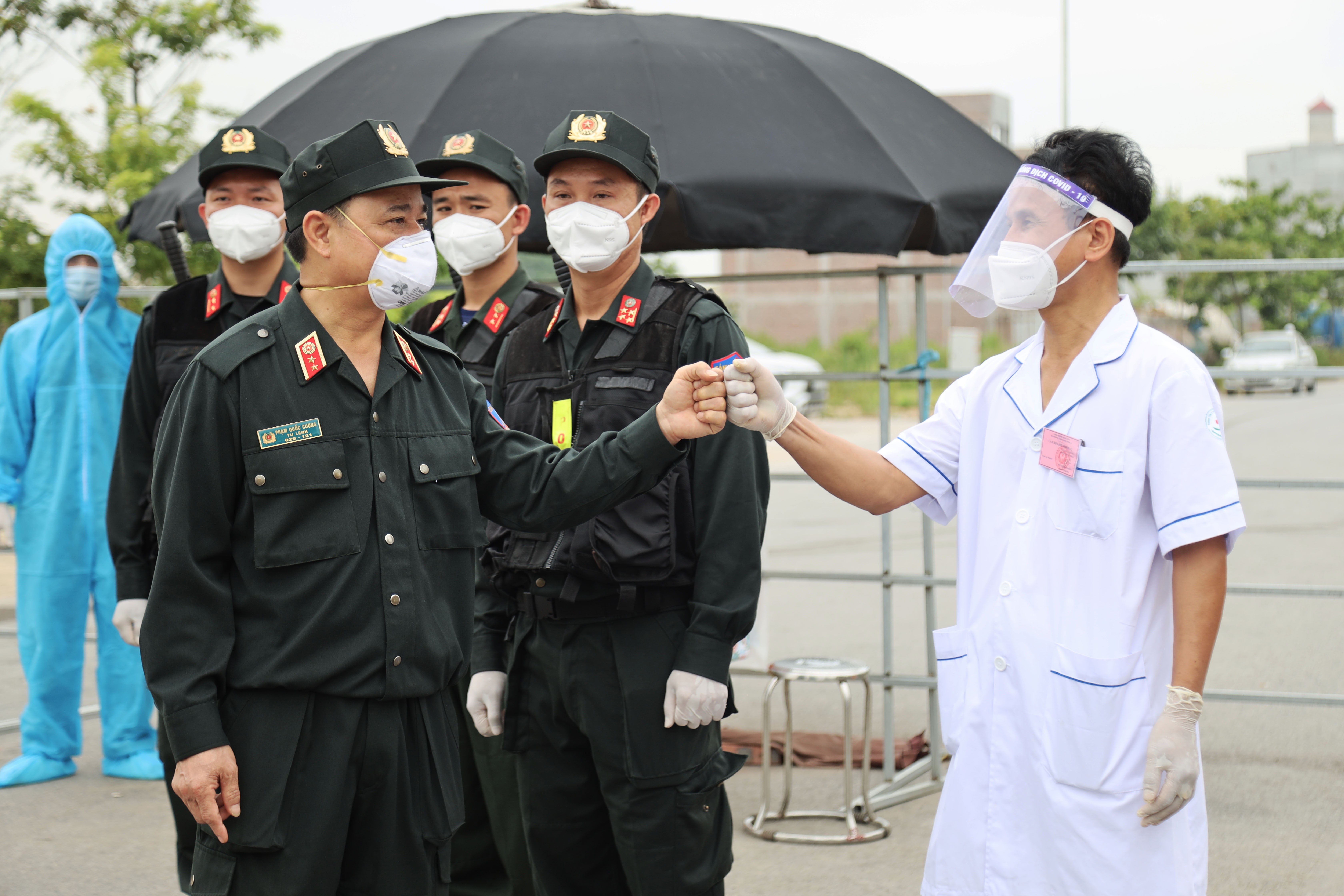 'San sang giai quyet tinh huong phuc tap tai KCN, khu cach ly' hinh anh