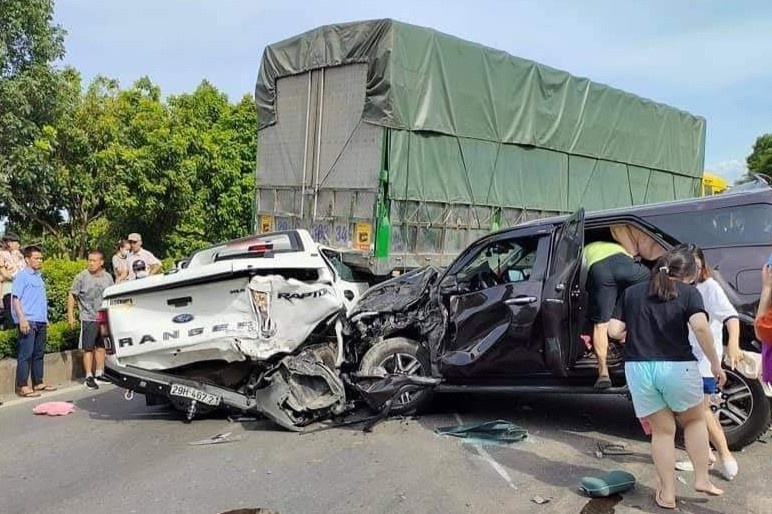 7 nguoi tu vong do TNGT trong ngay dau nghi le 2/9 hinh anh