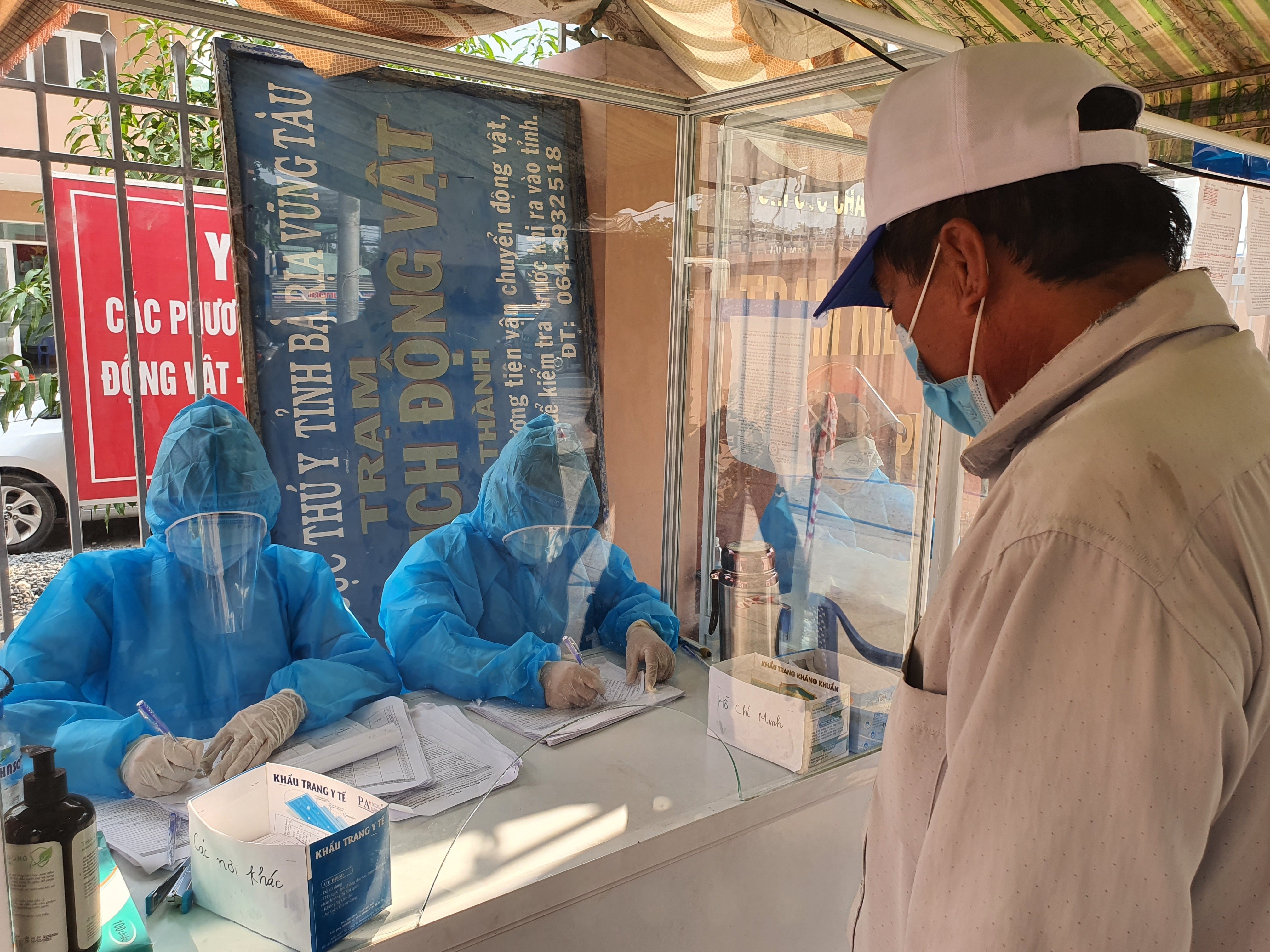 Co giay xet nghiem am tinh Covid-19 moi duoc den Ba Ria - Vung Tau hinh anh