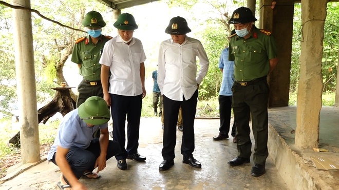 300 canh sat bat ke giet nguoi anh 1