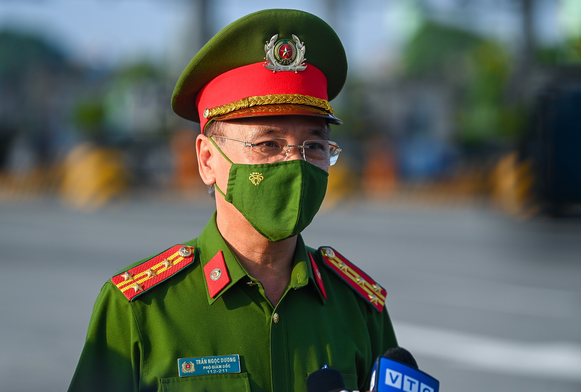 Tai xe TPHCM ra Ha Noi phai quay dau anh 12