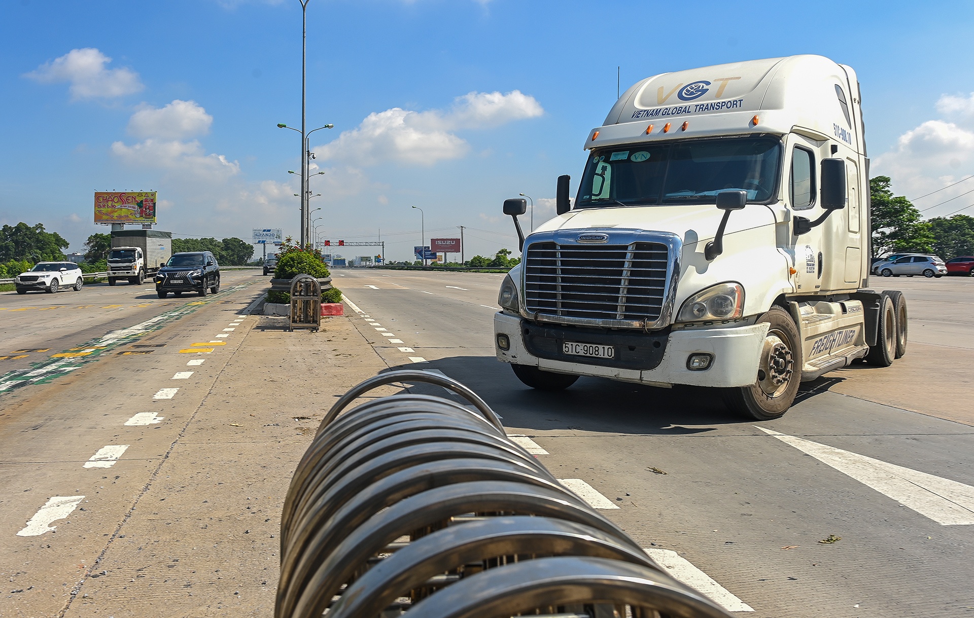 Tai xe TPHCM ra Ha Noi phai quay dau anh 6