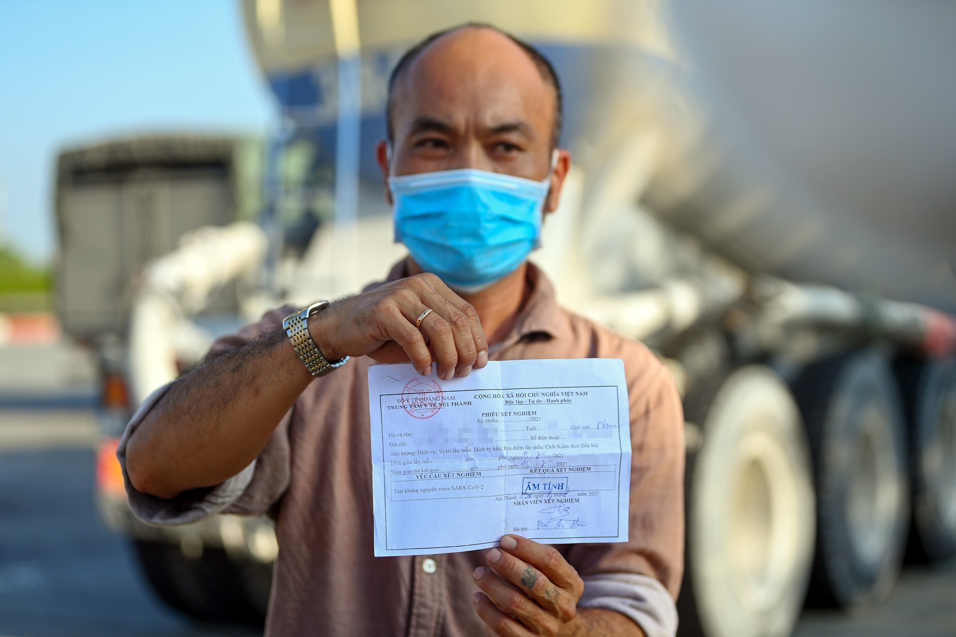 Tai xe TPHCM ra Ha Noi phai quay dau anh 10