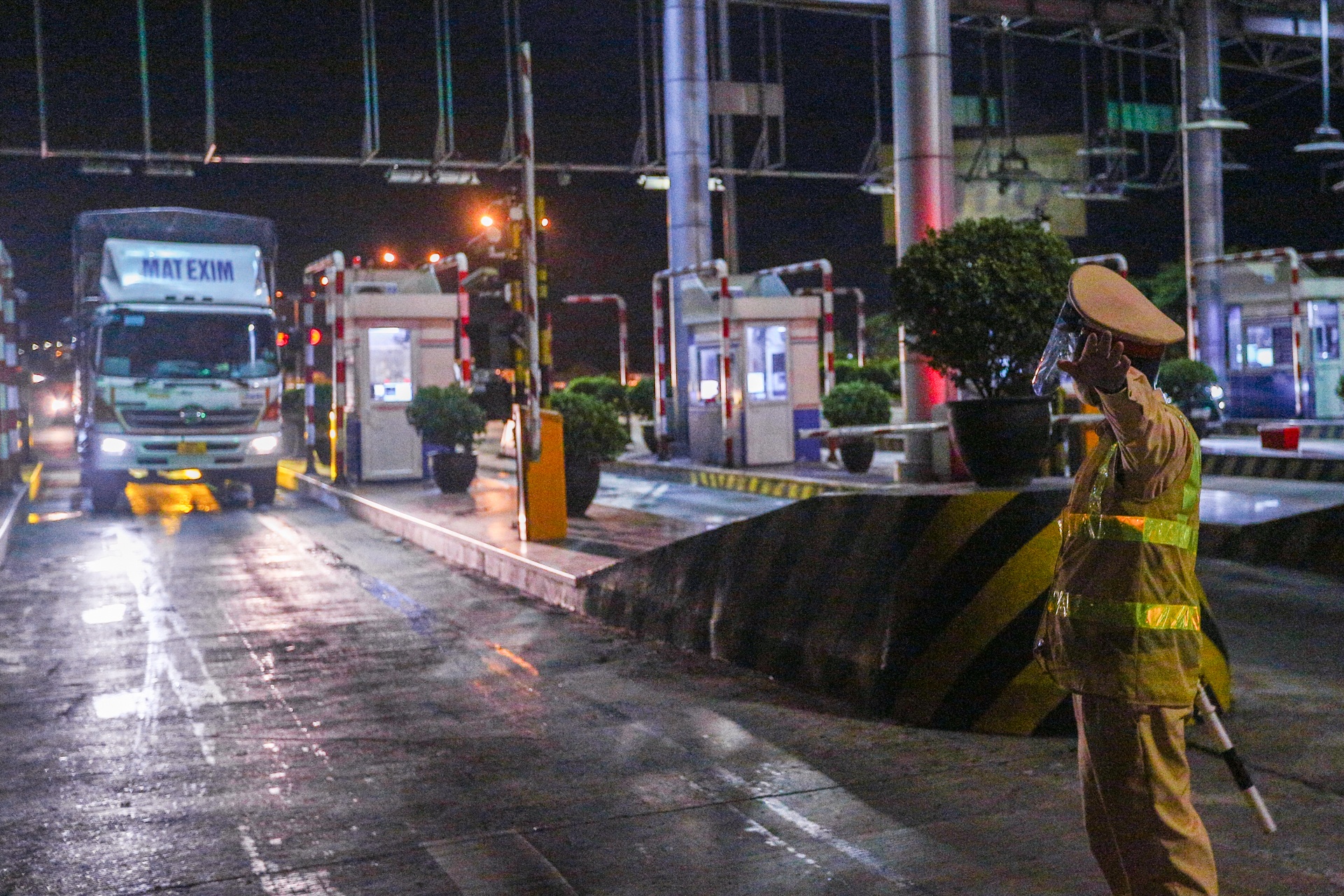 tai xe phai quay dau vi khong co xet nghiem Covid19 anh 1