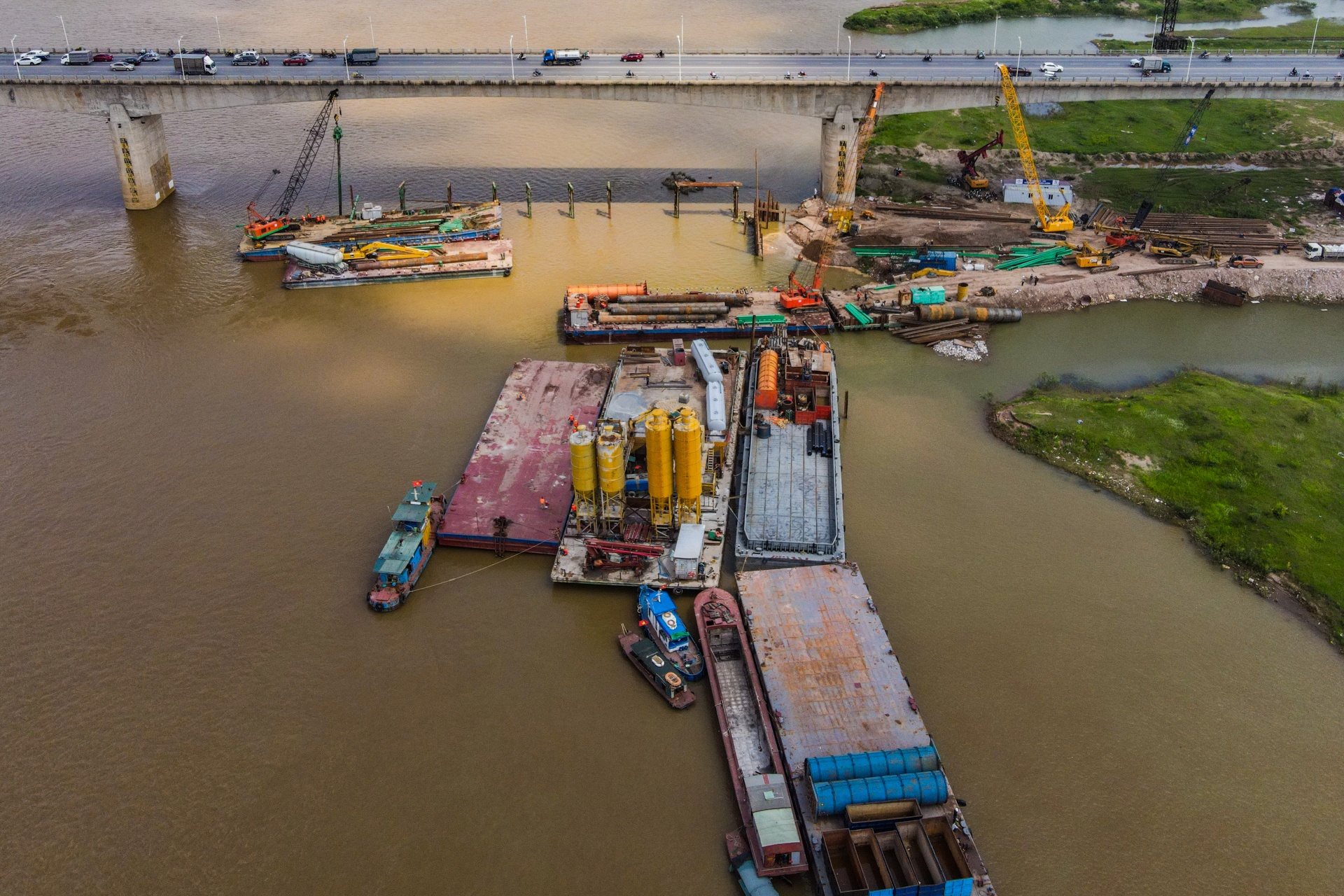 Tien do cau Vinh Tuy 2 sau 6 thang anh 7