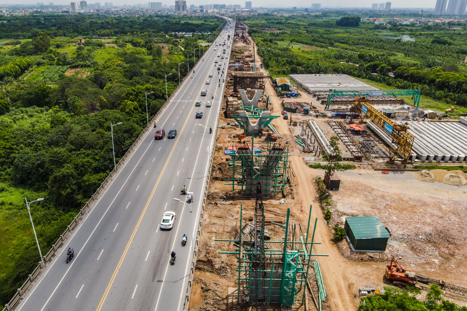 Tien do cau Vinh Tuy 2 sau 6 thang anh 11