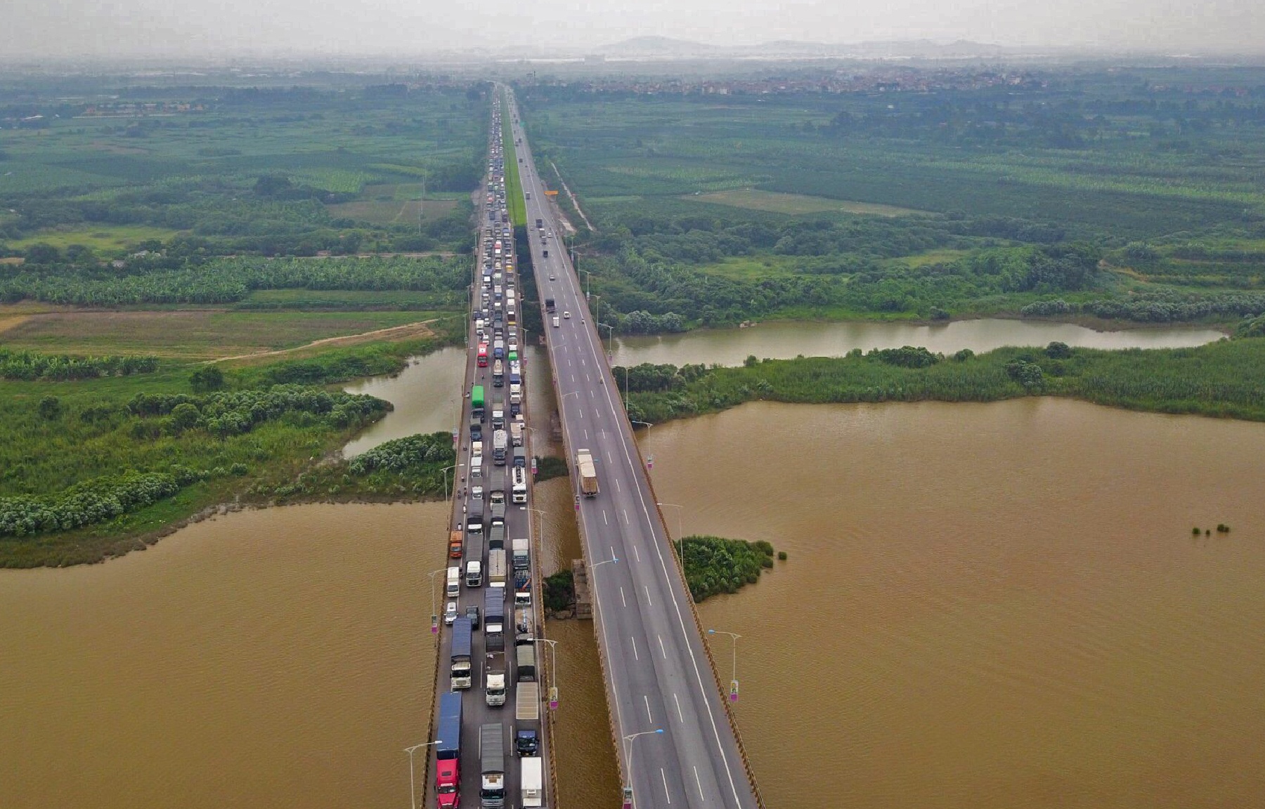 Tac duong chot kiem dich Ha Noi anh 16
