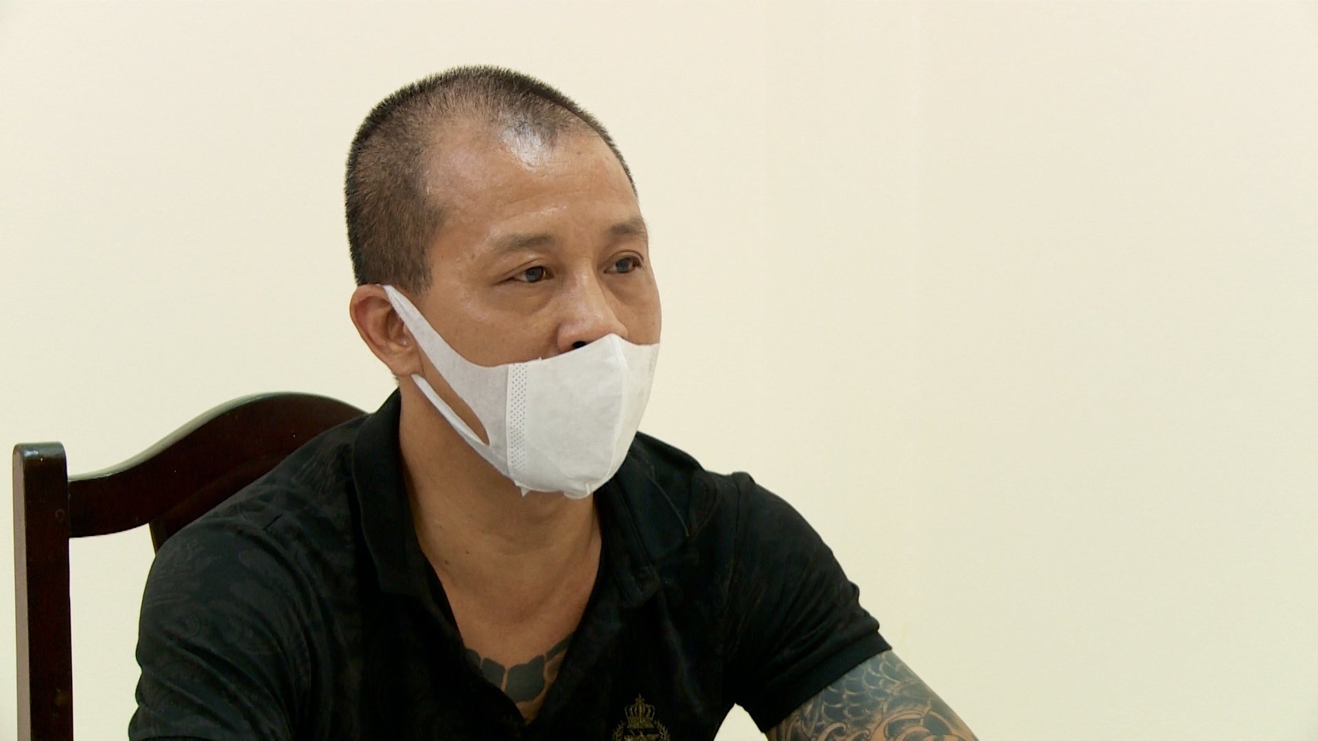 Loi khai cua nguoi dan ong gay roi tai cho Yen Phu hinh anh