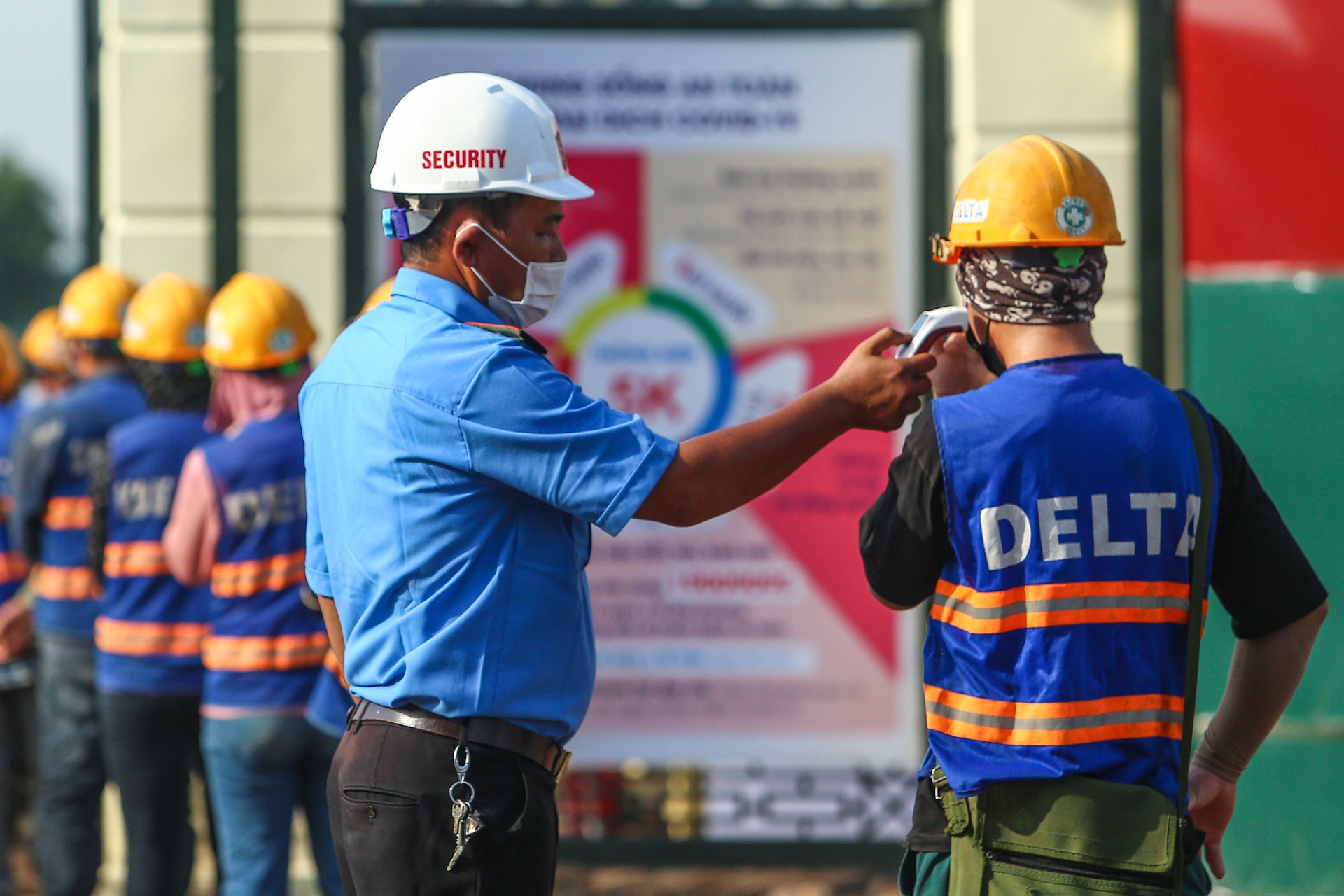 Benh vien da chien Covid-19 Ha Noi anh 9