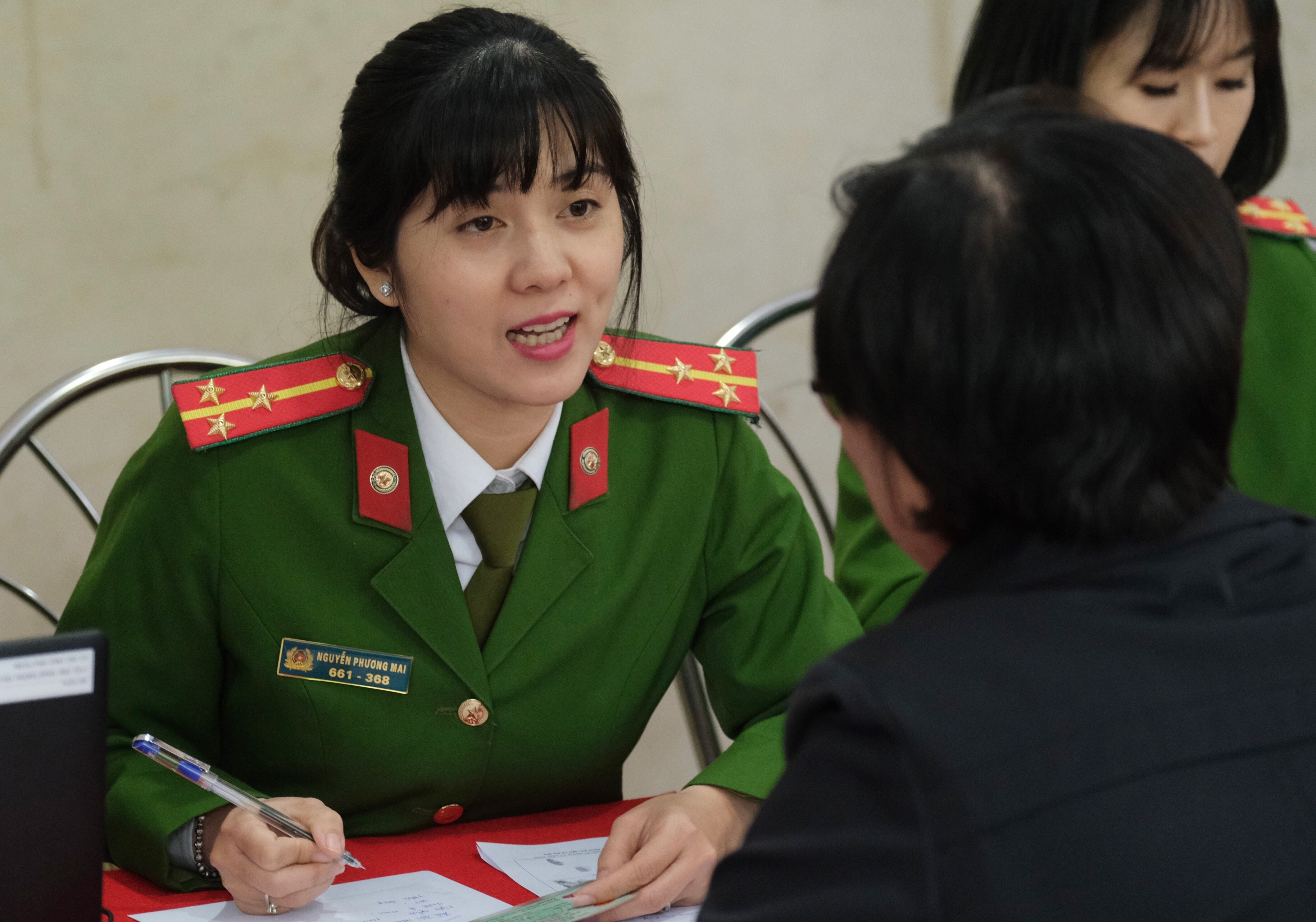 Bo Cong an thu nghiem he thong quan ly di bien dong cong dan vung dich hinh anh