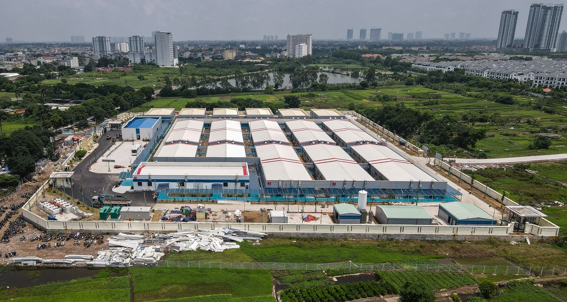 Benh vien da chien Covid19 hien dai nhat Ha Noi anh 17