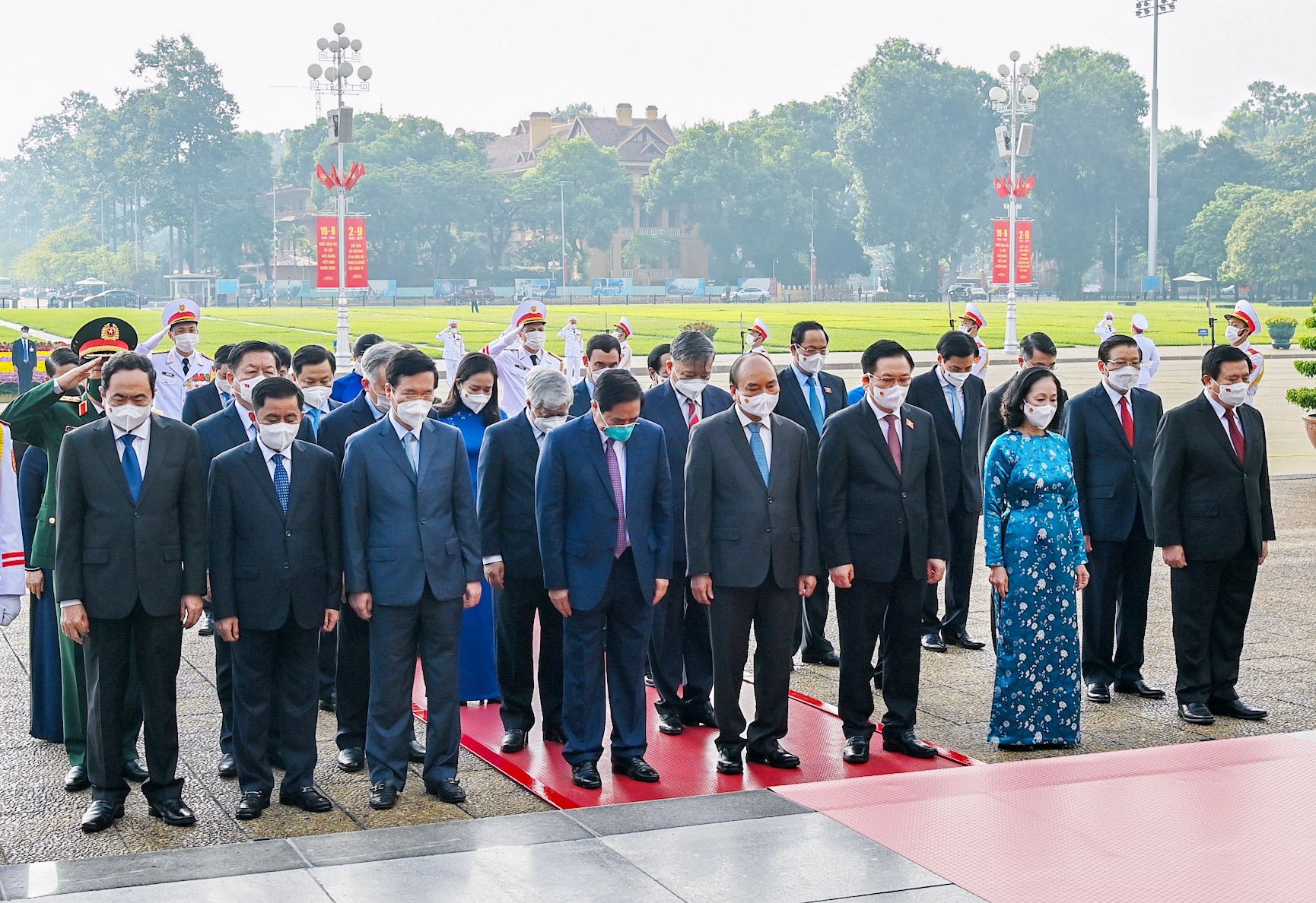 Lanh dao Dang vieng Lang Bac anh 3