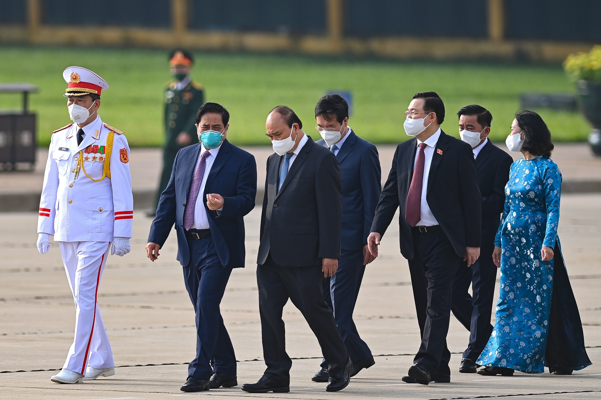 Lanh dao Dang vieng Lang Bac anh 1