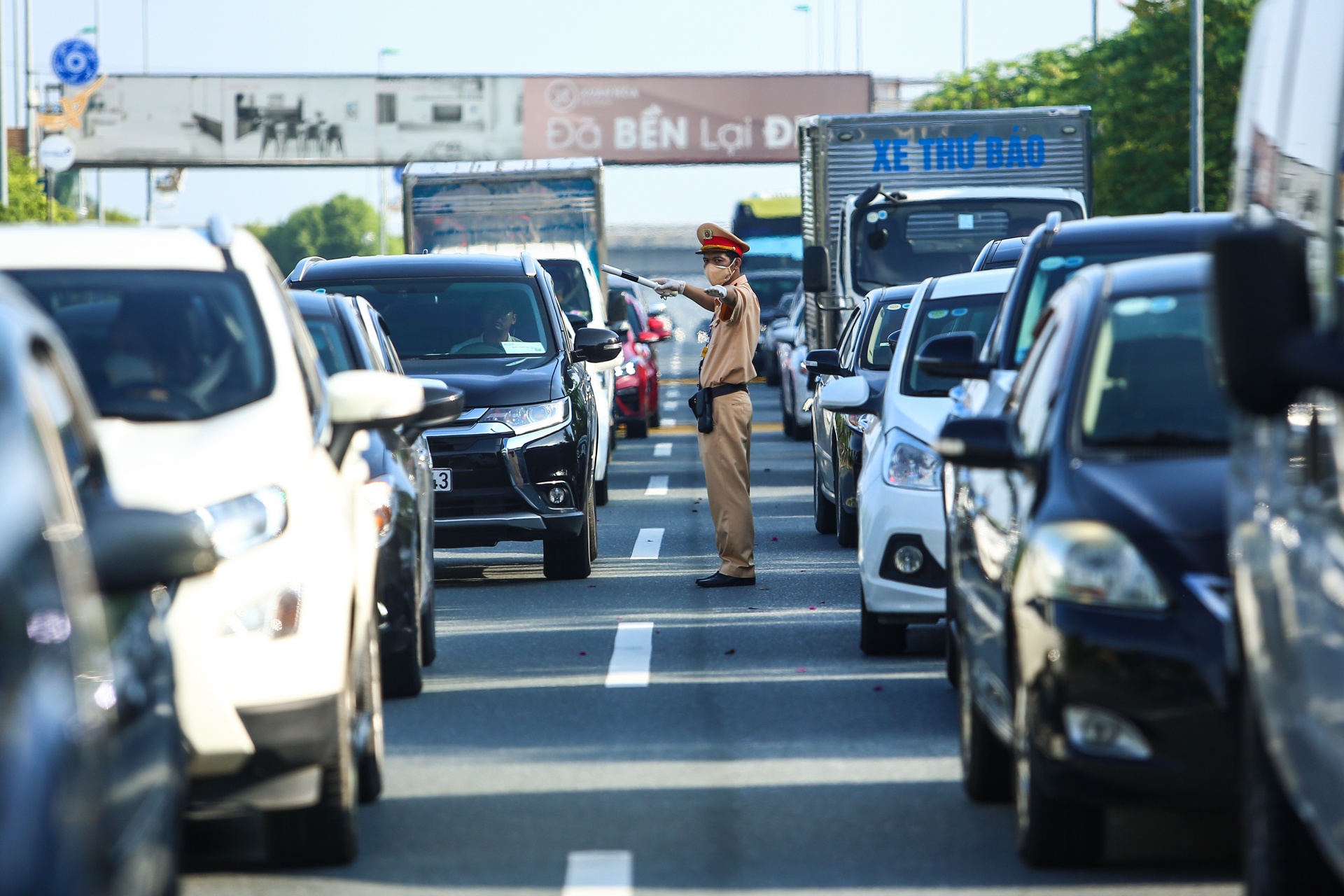 Ha Noi siet chat kiem soat vung do anh 10