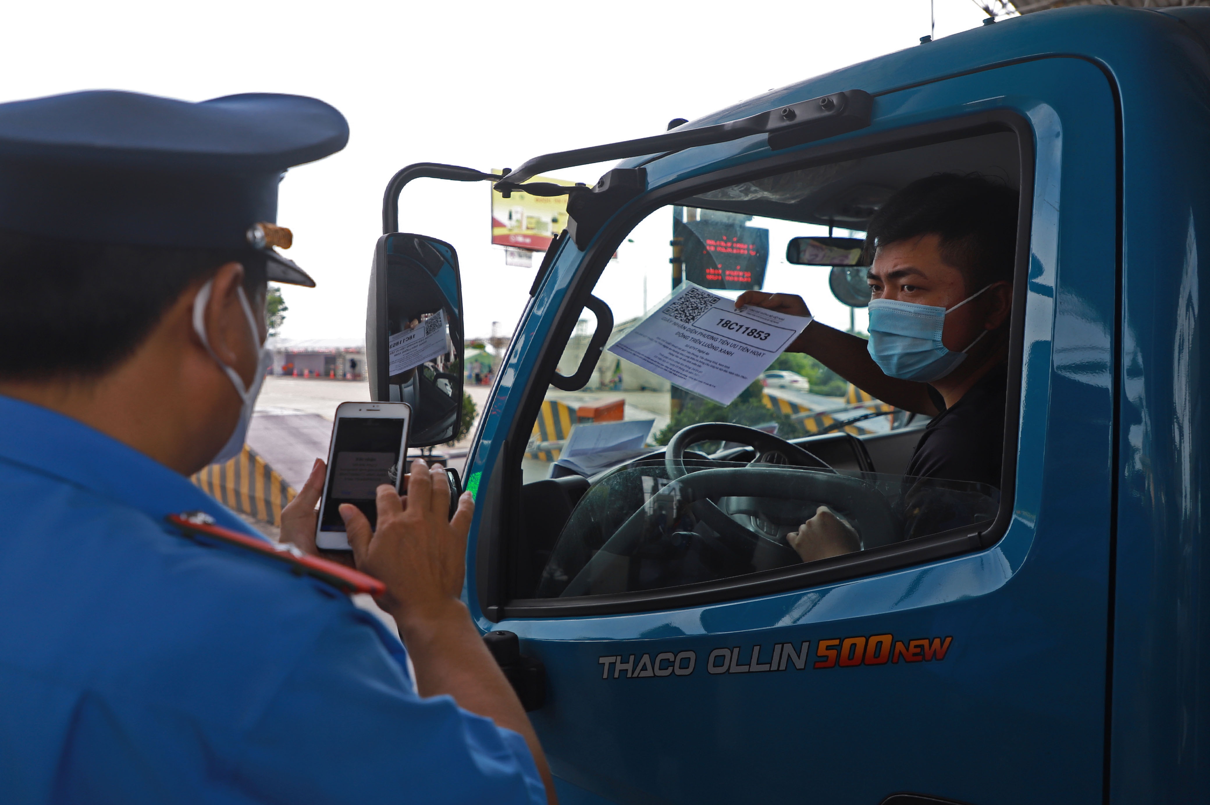 Un tac xe luong xanh Ha Noi anh 3