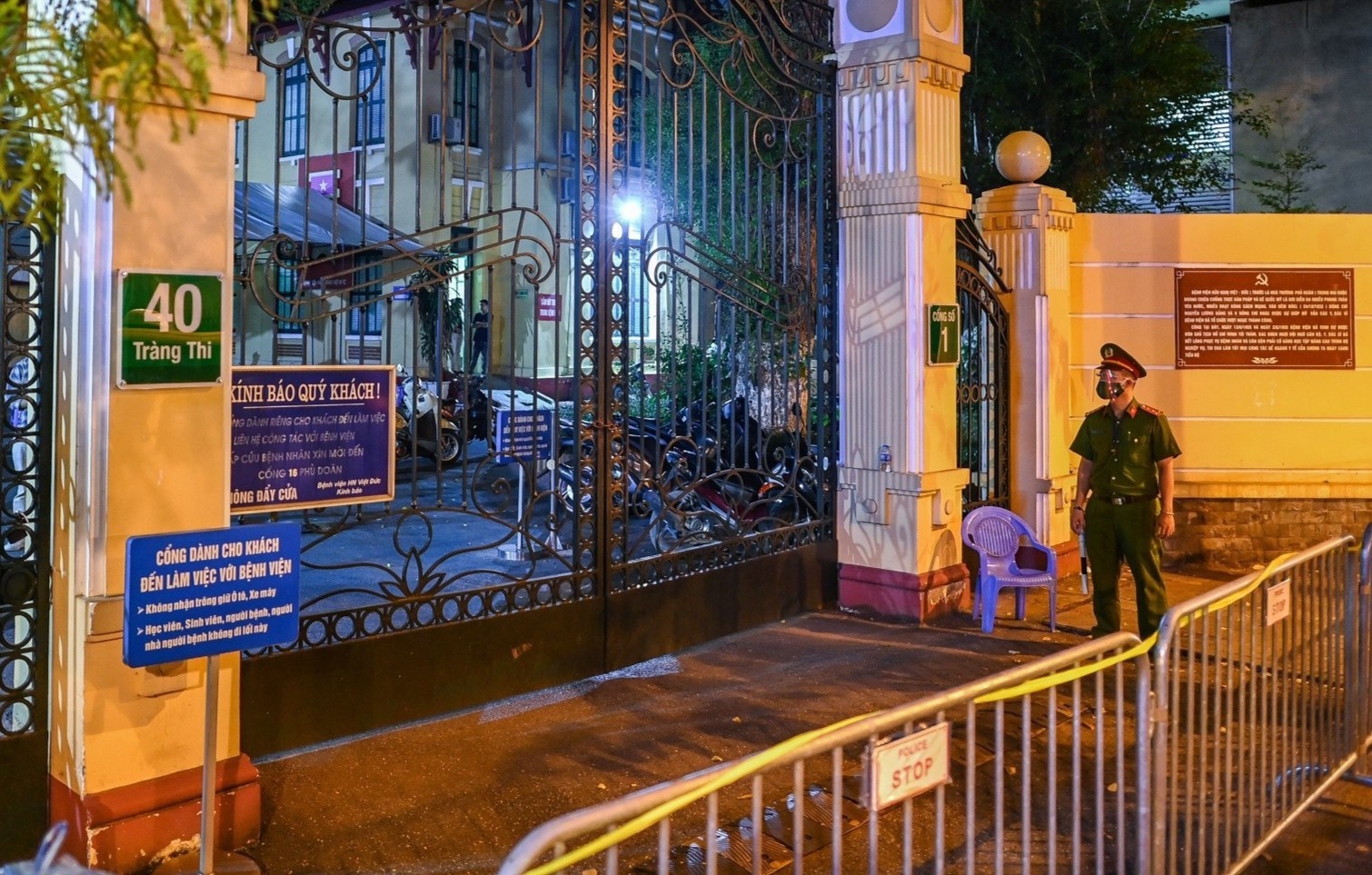 De lay lan dich Covid-19, BV Huu nghi Viet Duc bi phat 14 trieu hinh anh