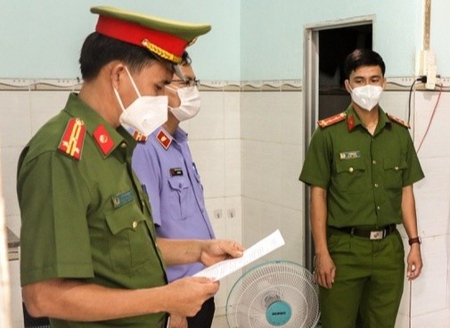 Bat giam doc va nguyen giam doc Trung tam GDTX Binh Phuoc hinh anh