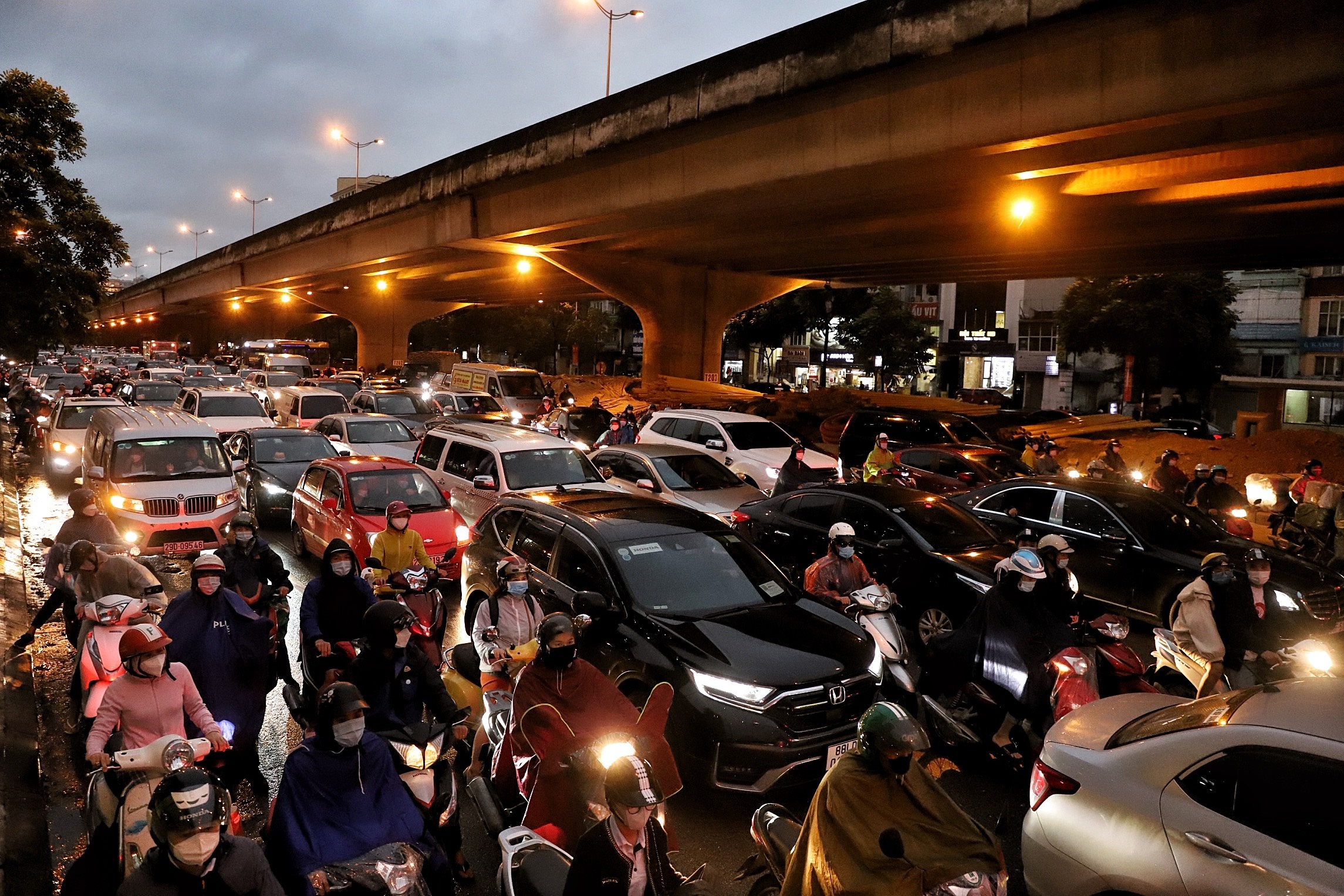 Ha Noi tac duong trong mua anh 2