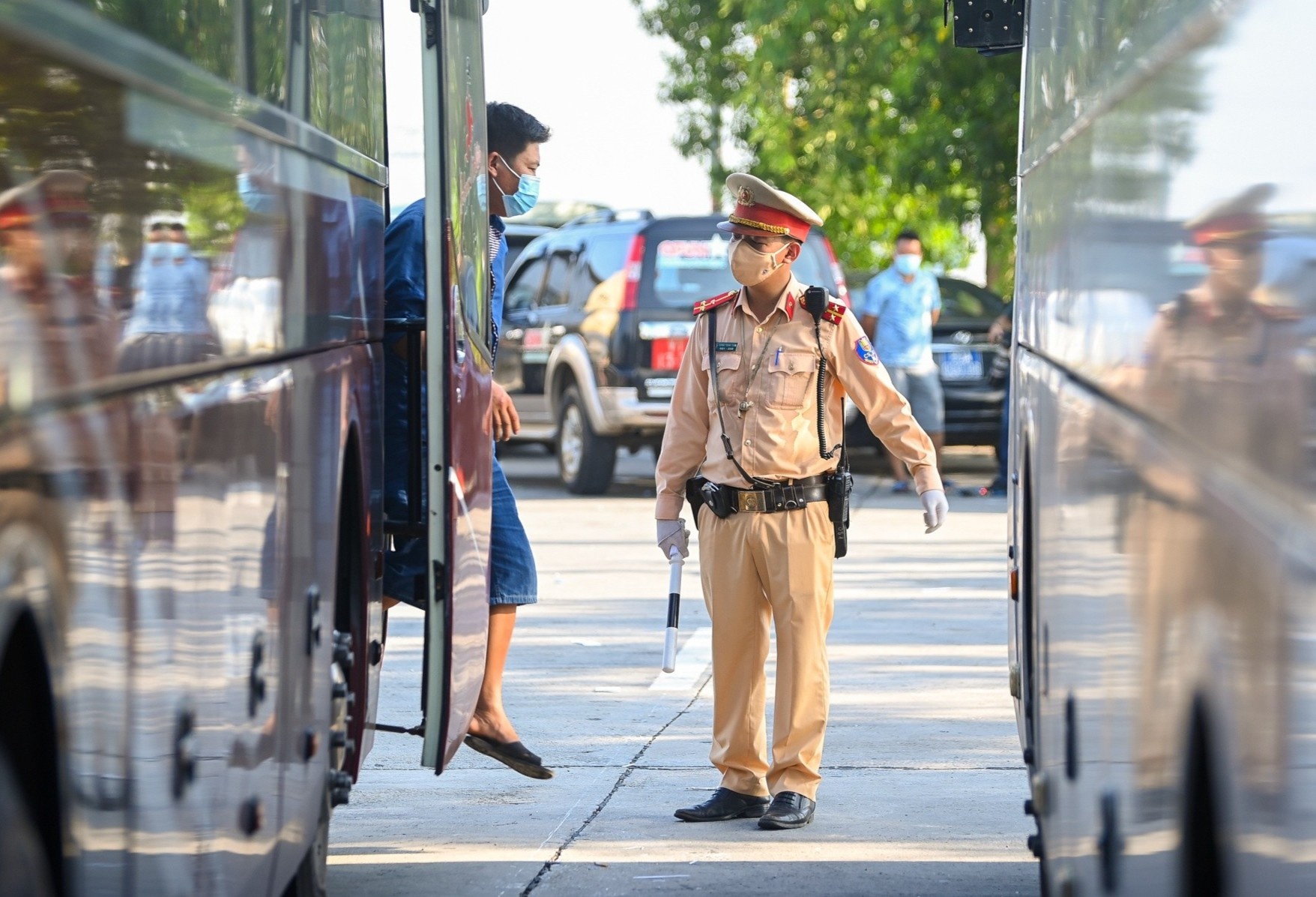 Xe khach 'chui' cho nguoi nhiem nCoV hinh anh