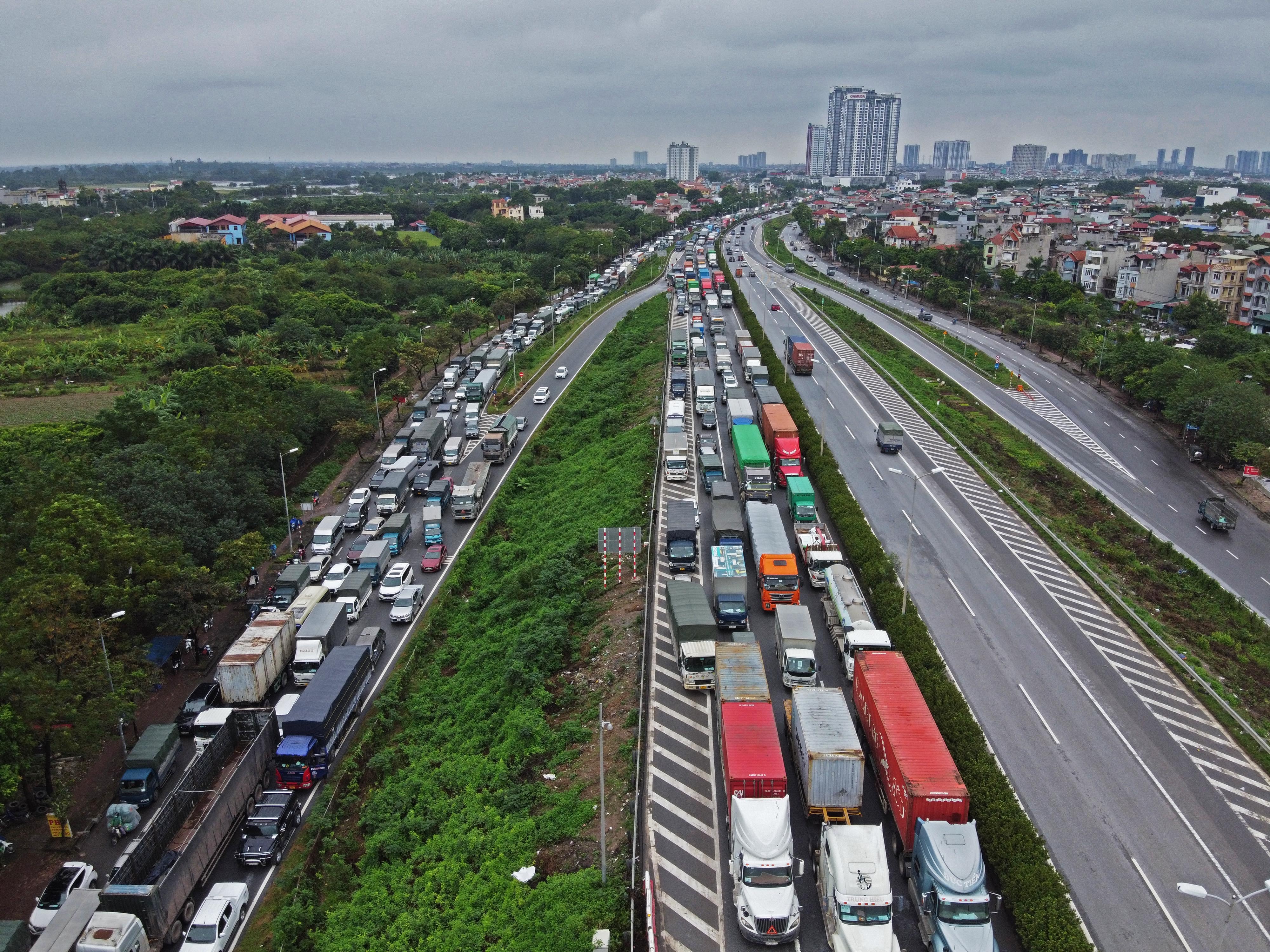 4 xe tong lien hoan cau Thanh Tri anh 6