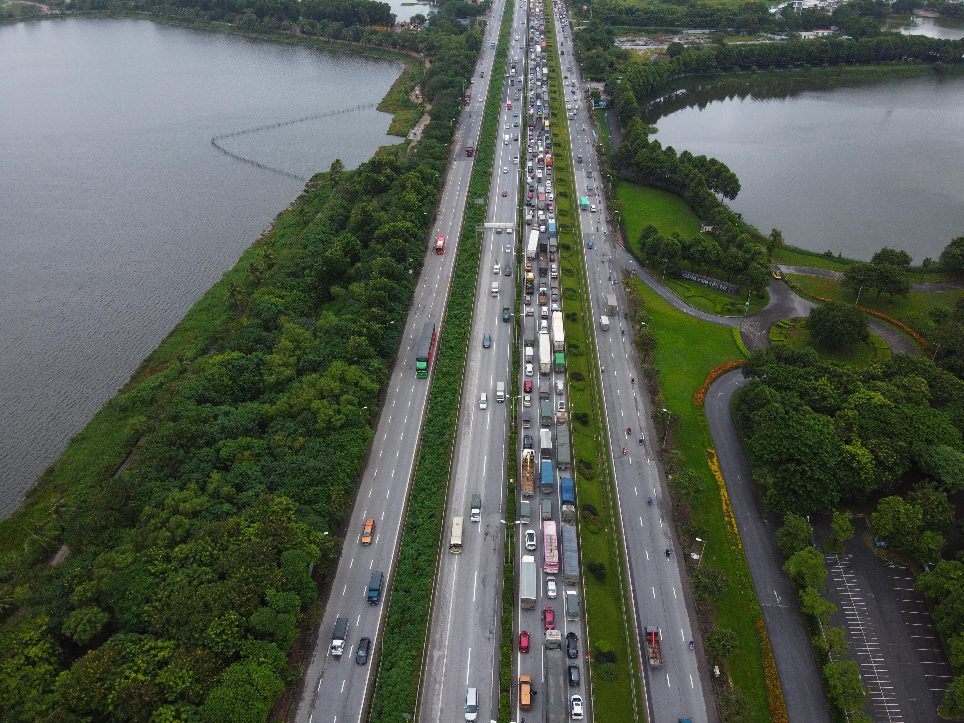 4 xe tong lien hoan cau Thanh Tri anh 9