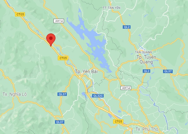 Xe roi xuong song anh 4