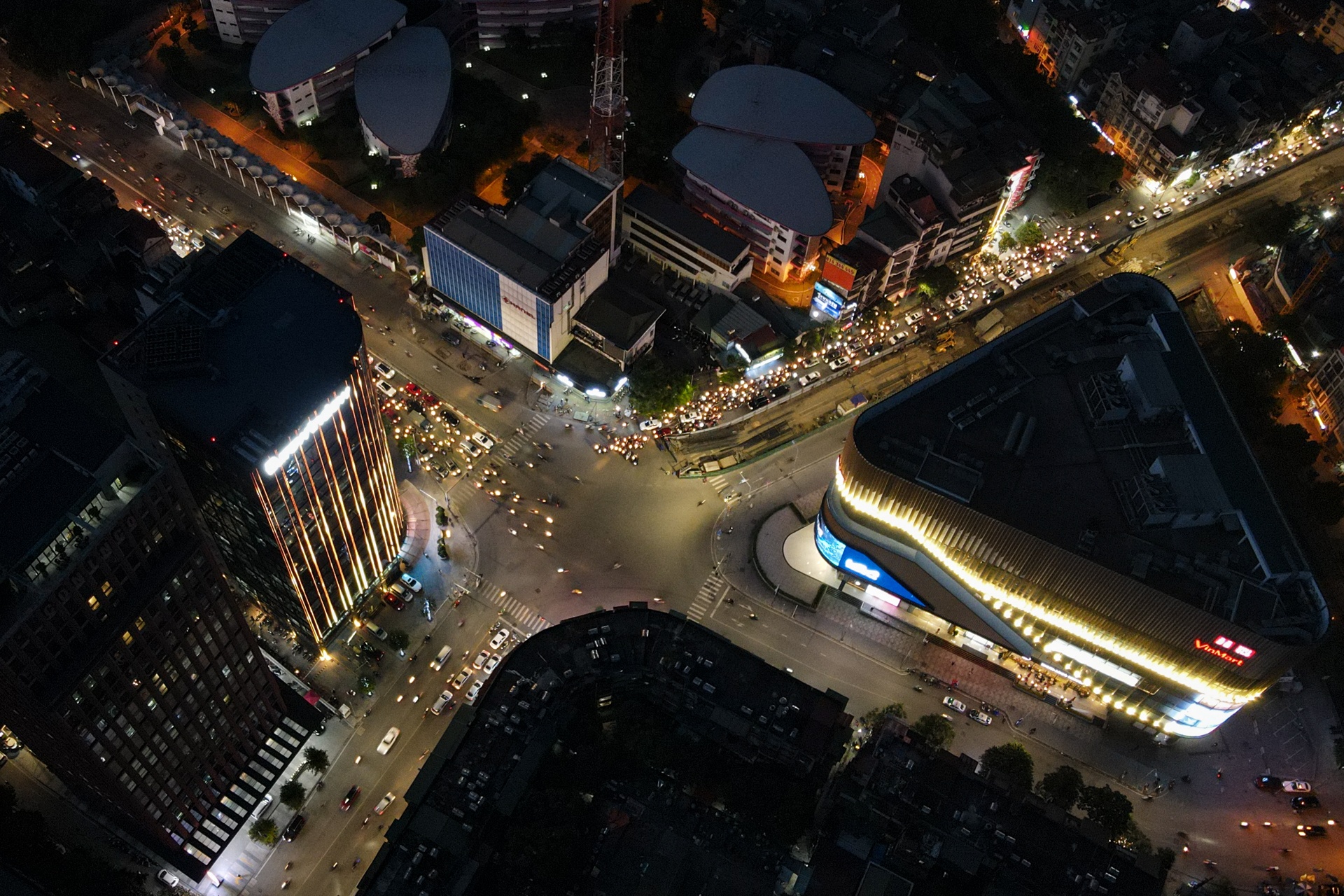 Cau vuot chu C Ha Noi anh 4