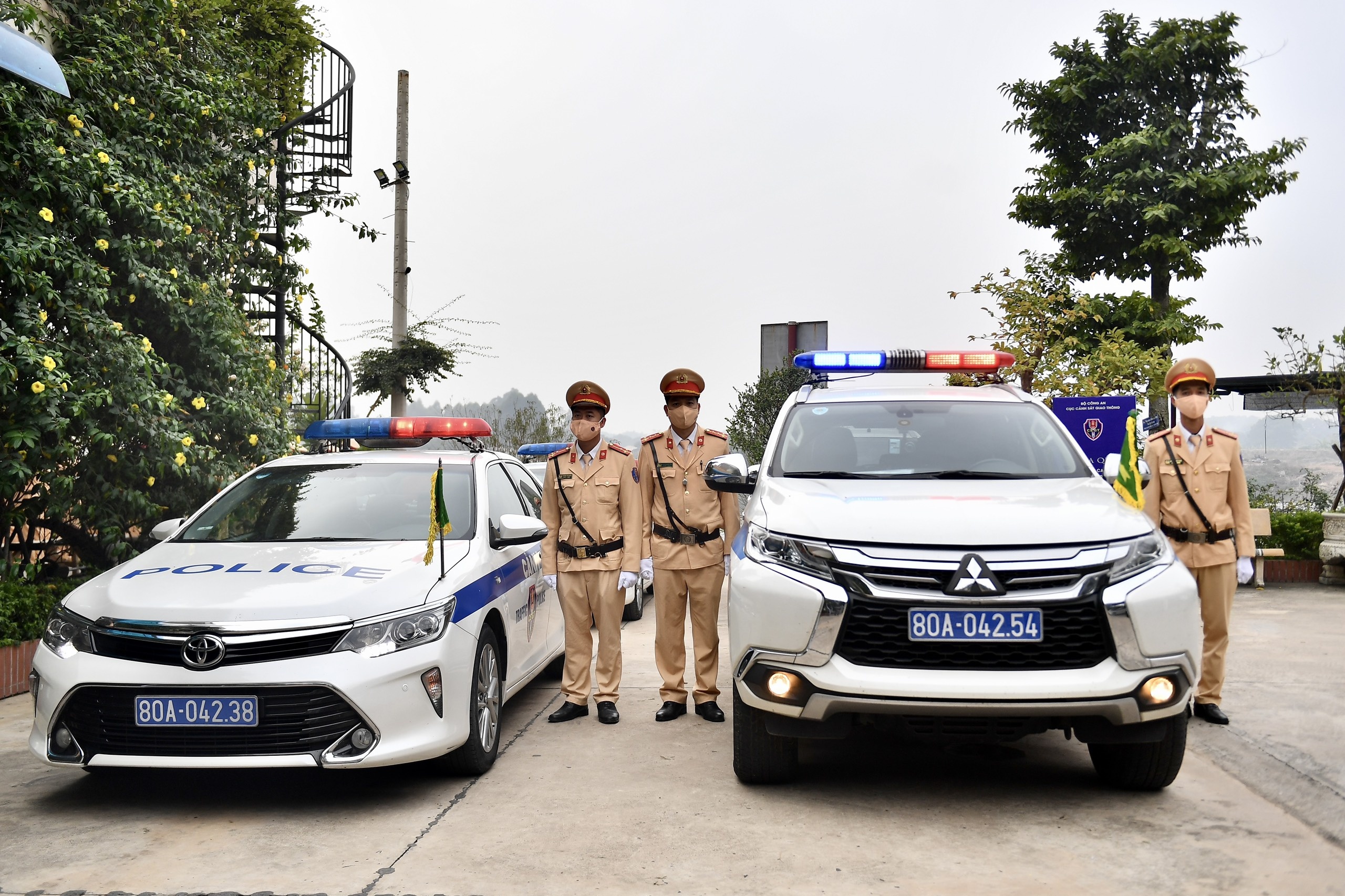 Tau tuan tra CSGT xuat quan anh 4