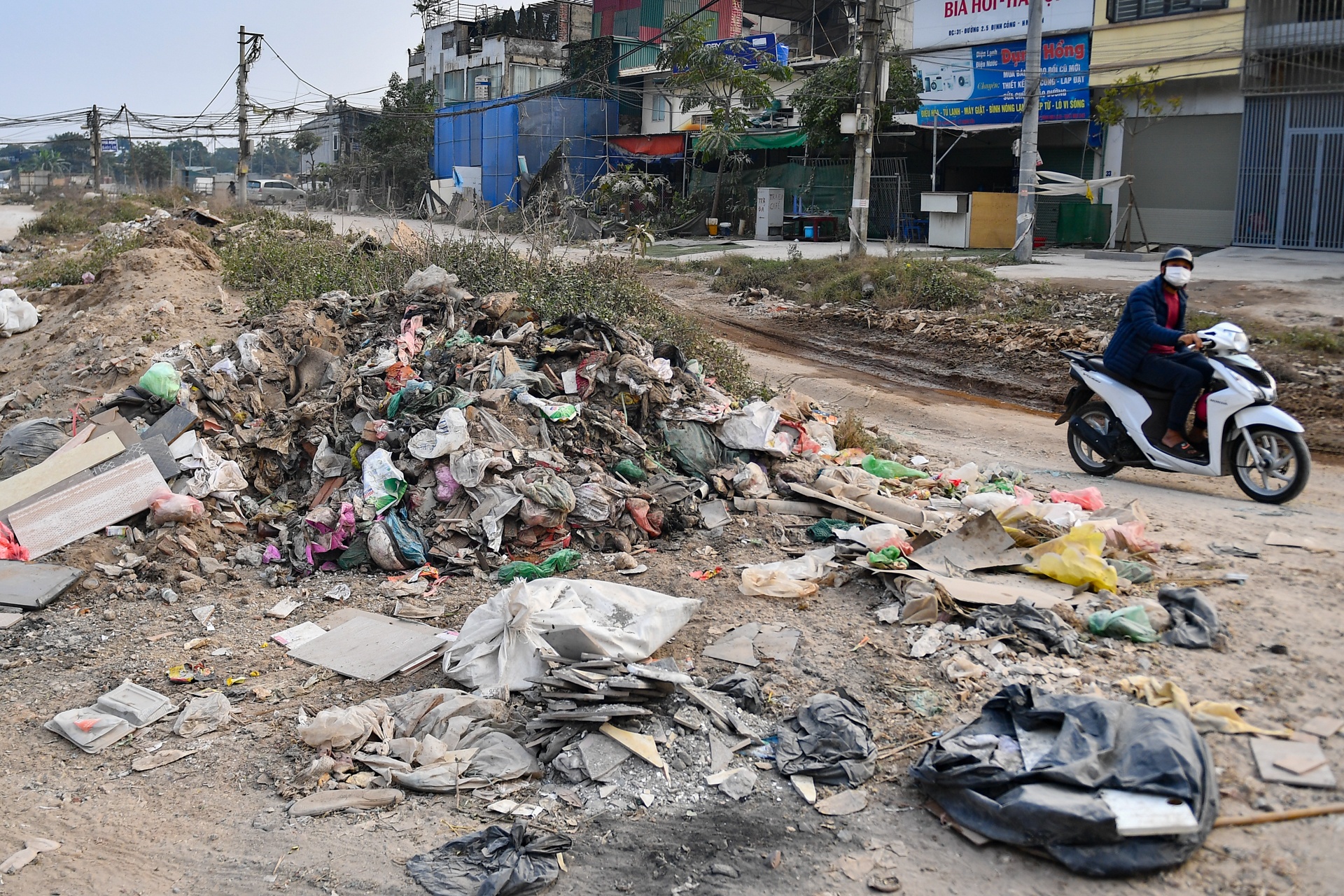 Vanh dai 2, 5 dam hong quoc lo 1 cham tien do anh 4