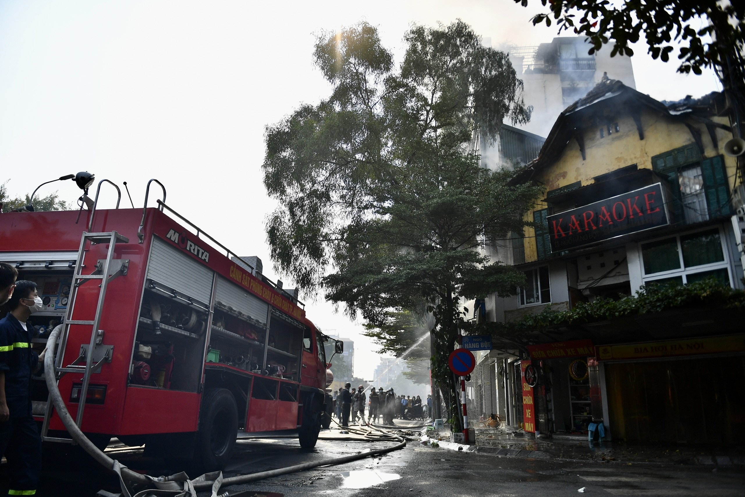 Chay ngan hang Ha Noi anh 3