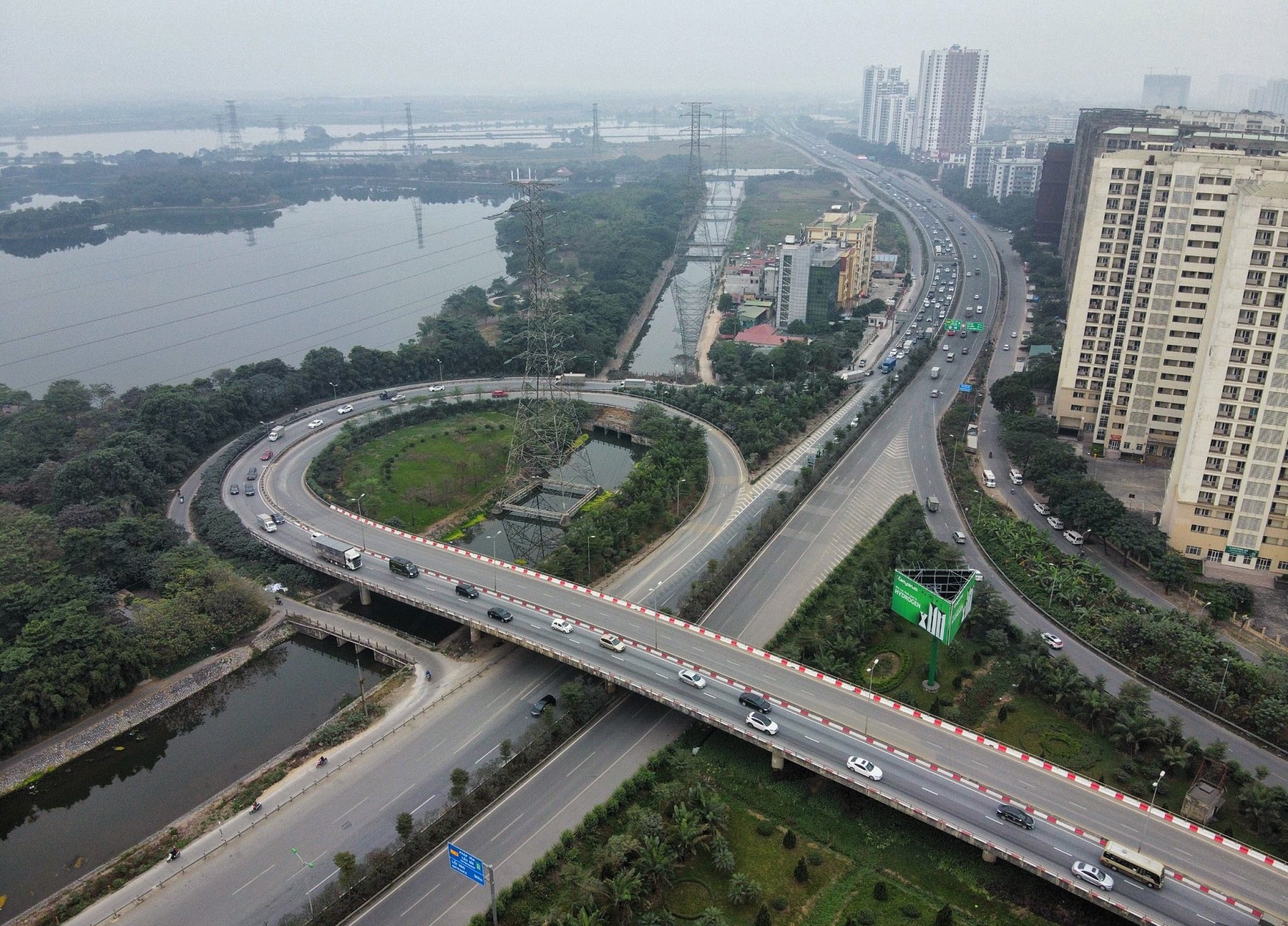 Ha Noi tac duong Tet Duong lich 2022 anh 9