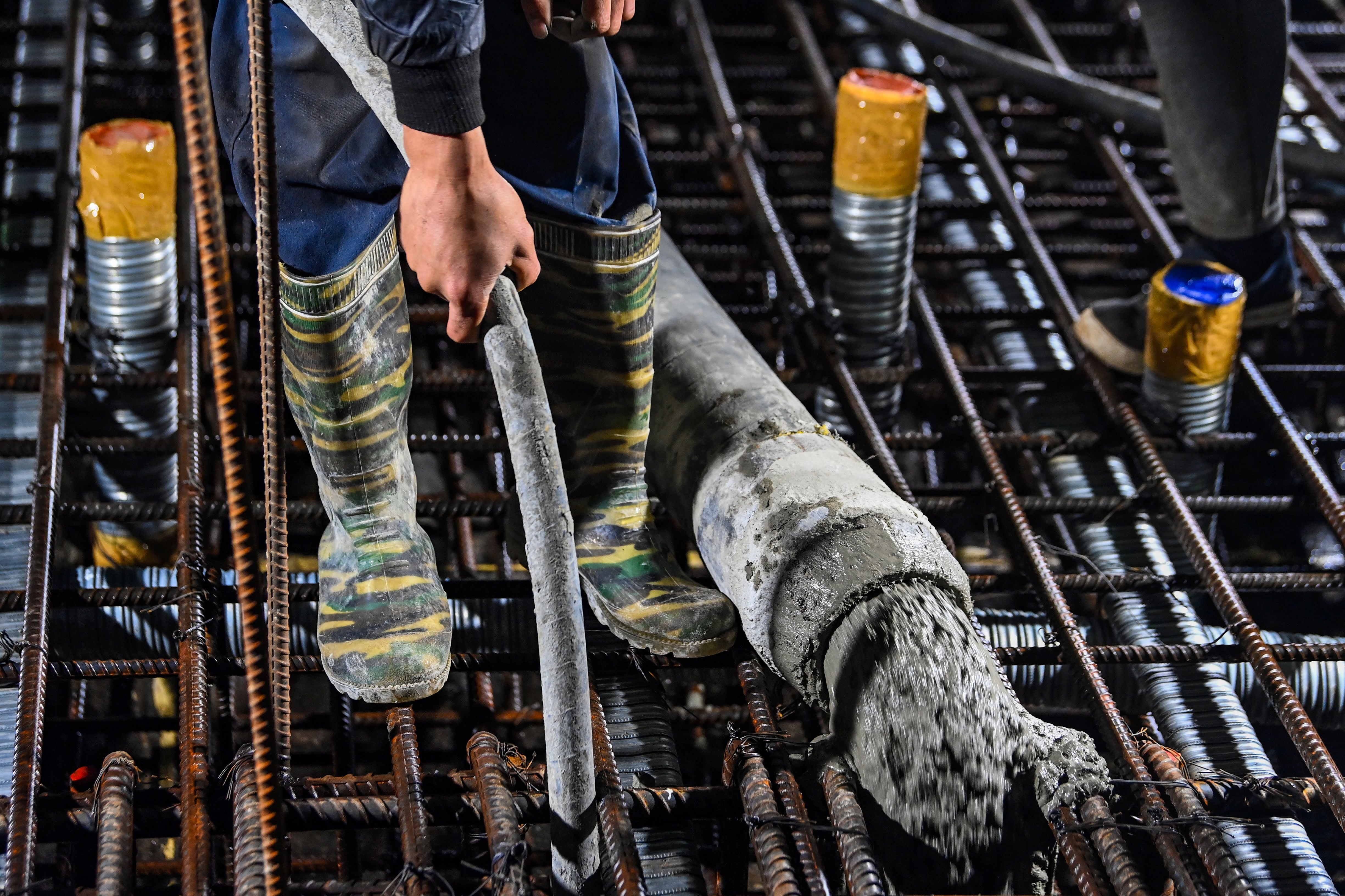 thi cong tru cau can cao nhat ha noi anh 9