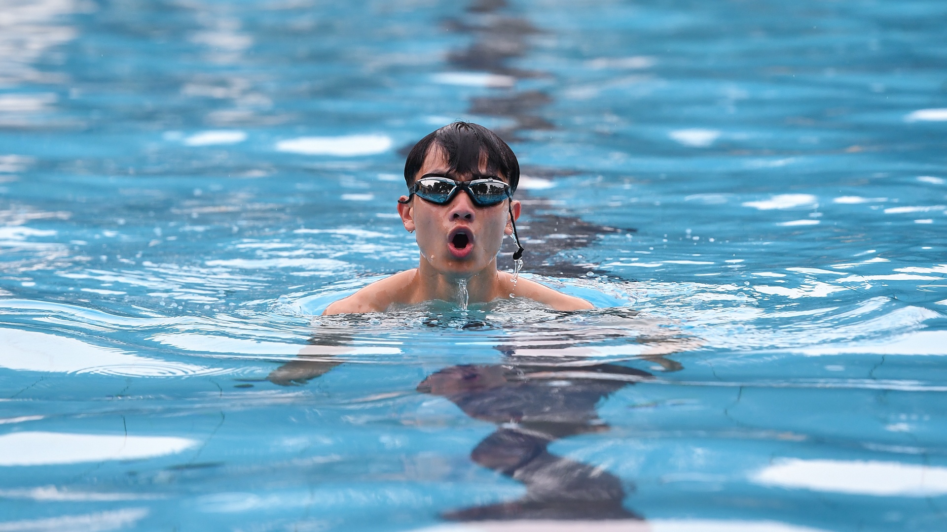 Nu sinh canh sat buoi hoc cuoi nam anh 16