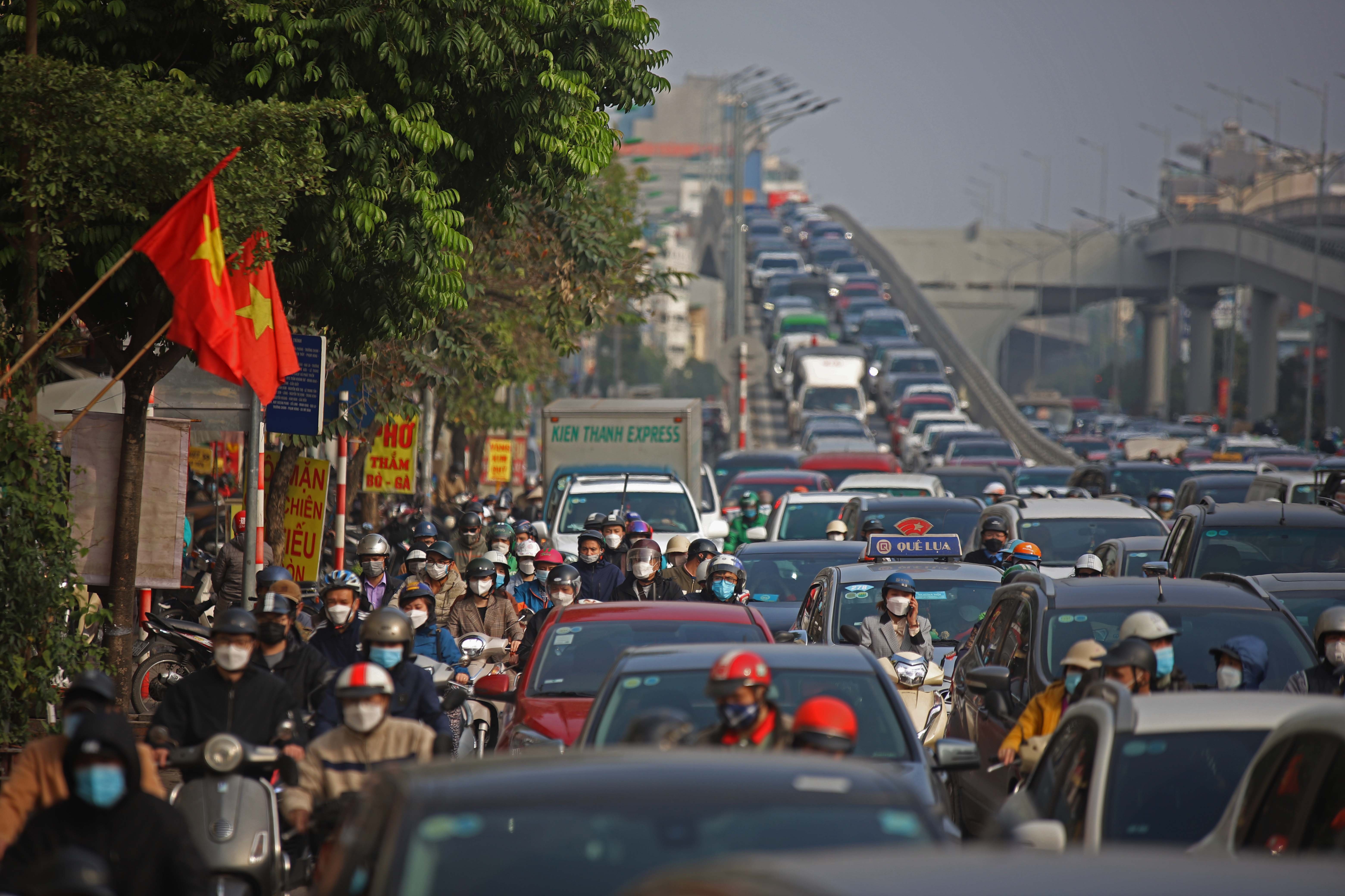 tac duong ha noi anh 2