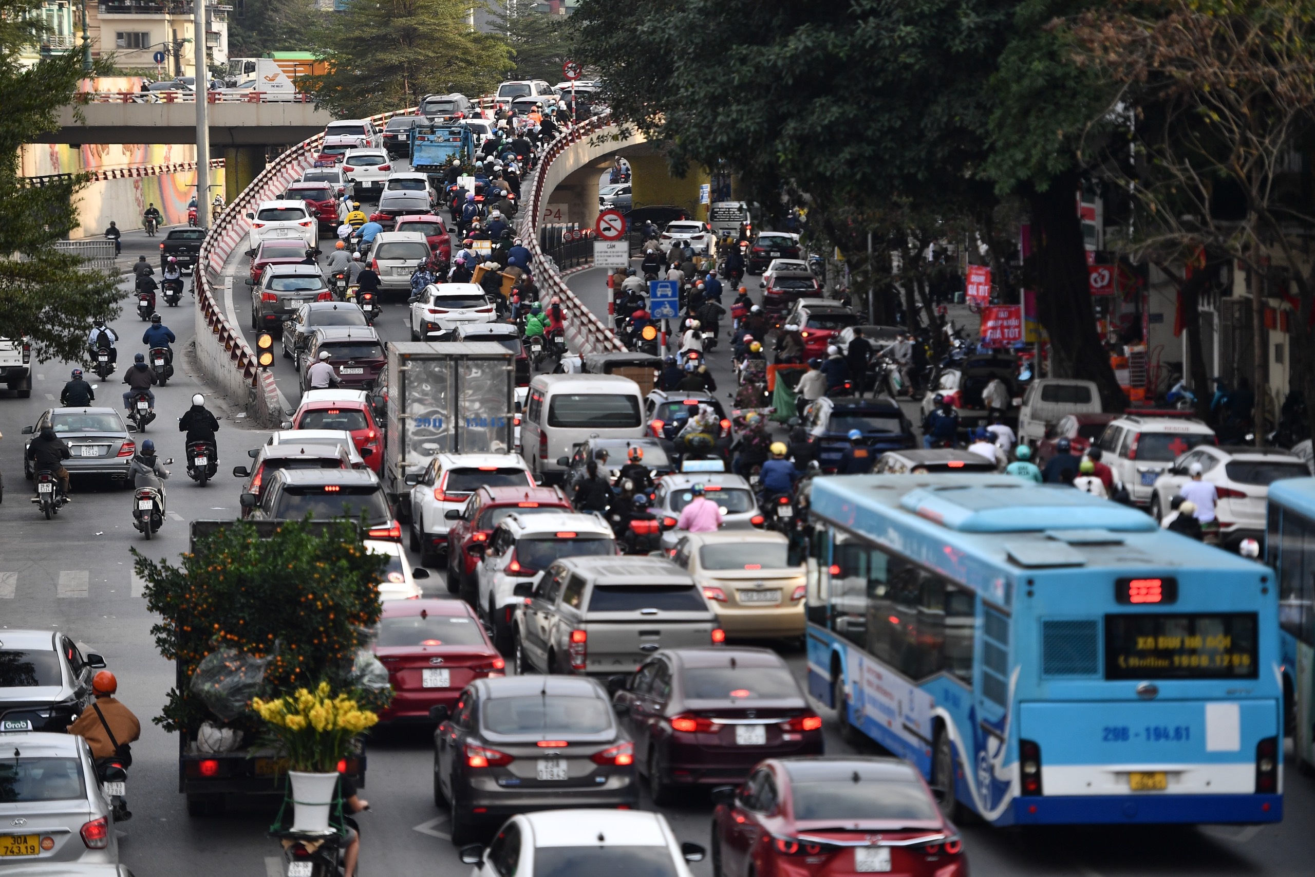 Ha Noi un tac ngay cuoi nam anh 14