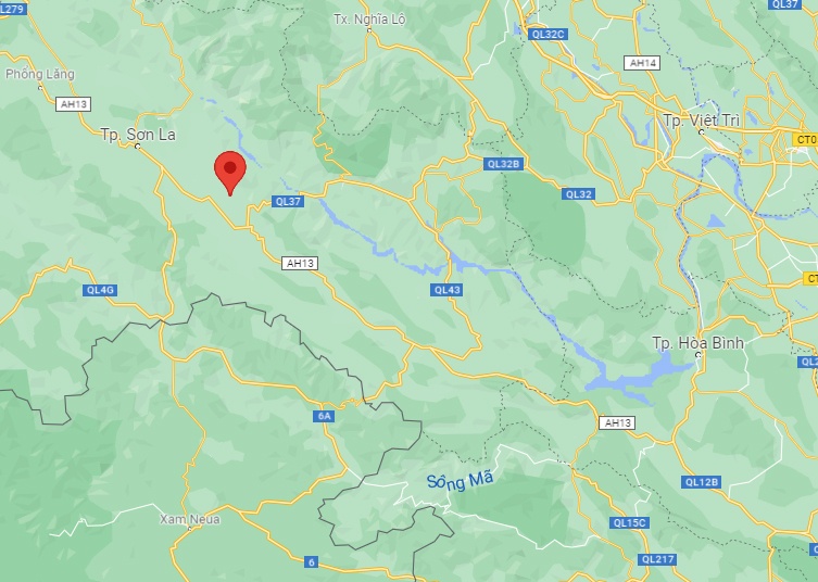 Tong sap nha dan o son la anh 3