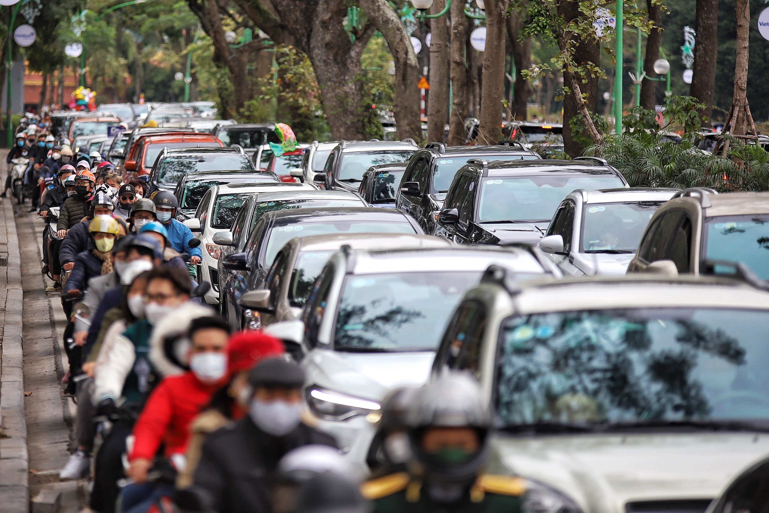 ha noi tac duong mung 1 tet anh 5