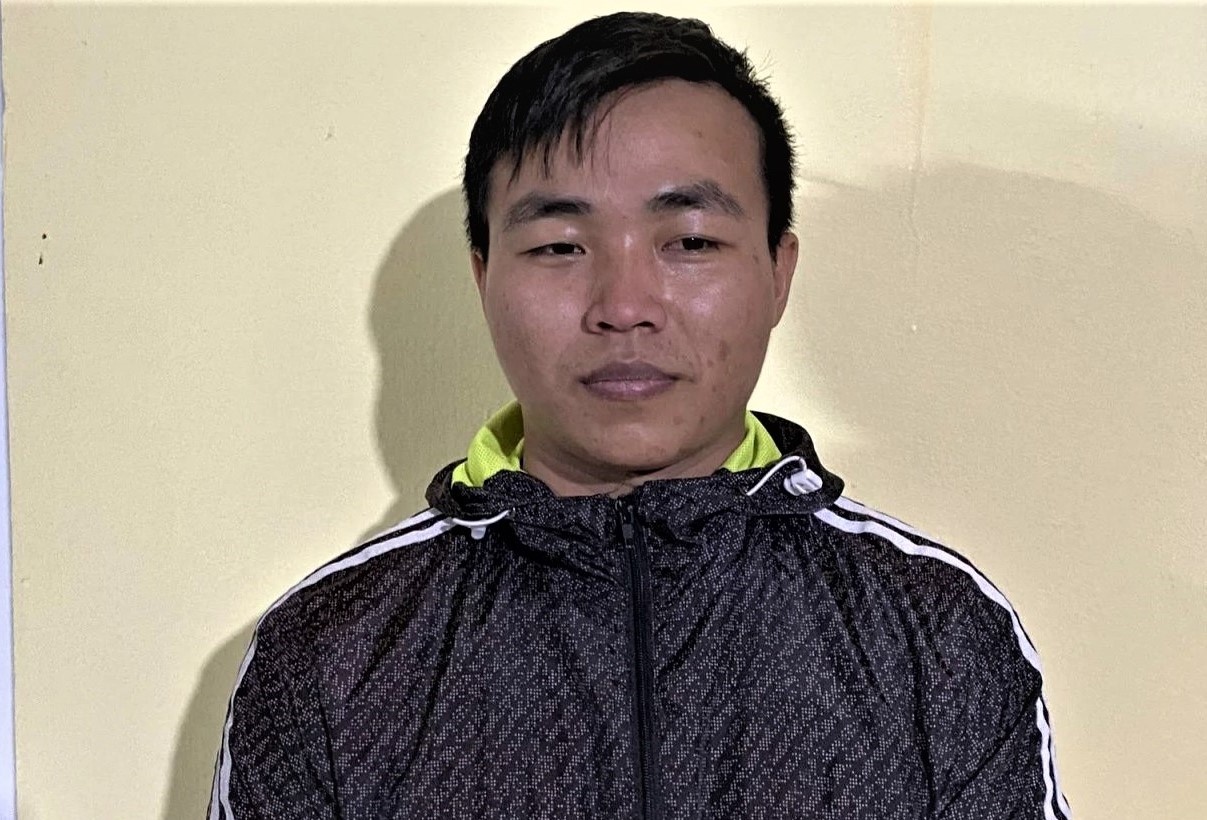 Bat khan cap tai xe oto tong chet nguoi roi bo tron hinh anh