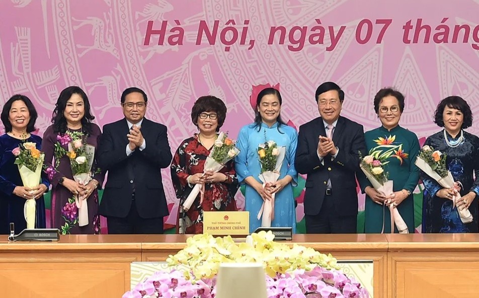 Tran trong, danh gia cao tinh than phan dau vuon len cua nu doanh nhan hinh anh