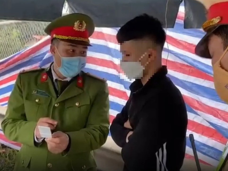 31 tai xe duong tinh voi ma tuy bi xu ly trong mot tuan hinh anh