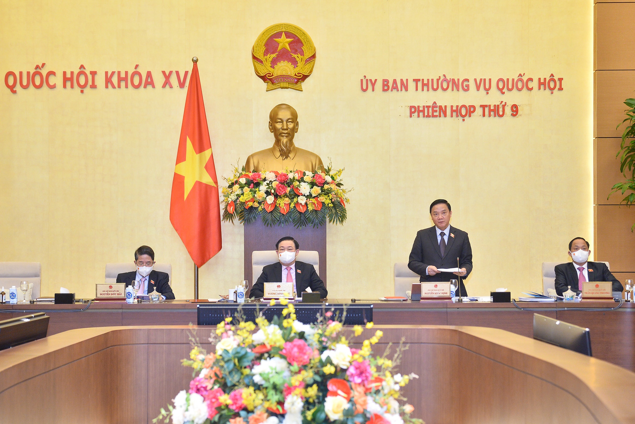 Dua nguoi nghien tu 12 tuoi di cai anh 1