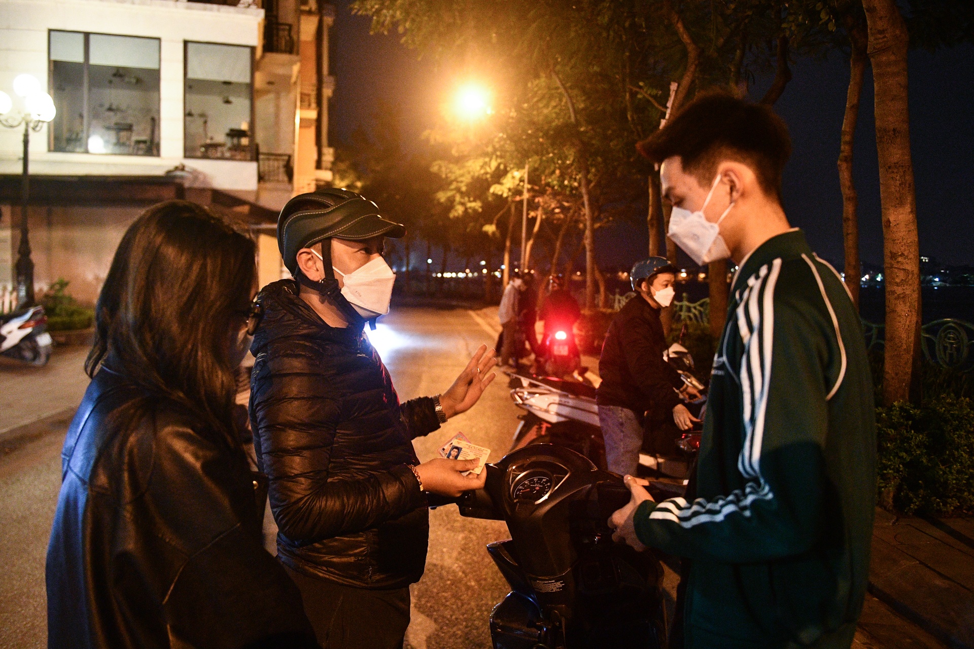 cảnh sát 141 hóa trang bắt đua xe ảnh 5 canh sat 141 hoa trang bat dua xe anh 5