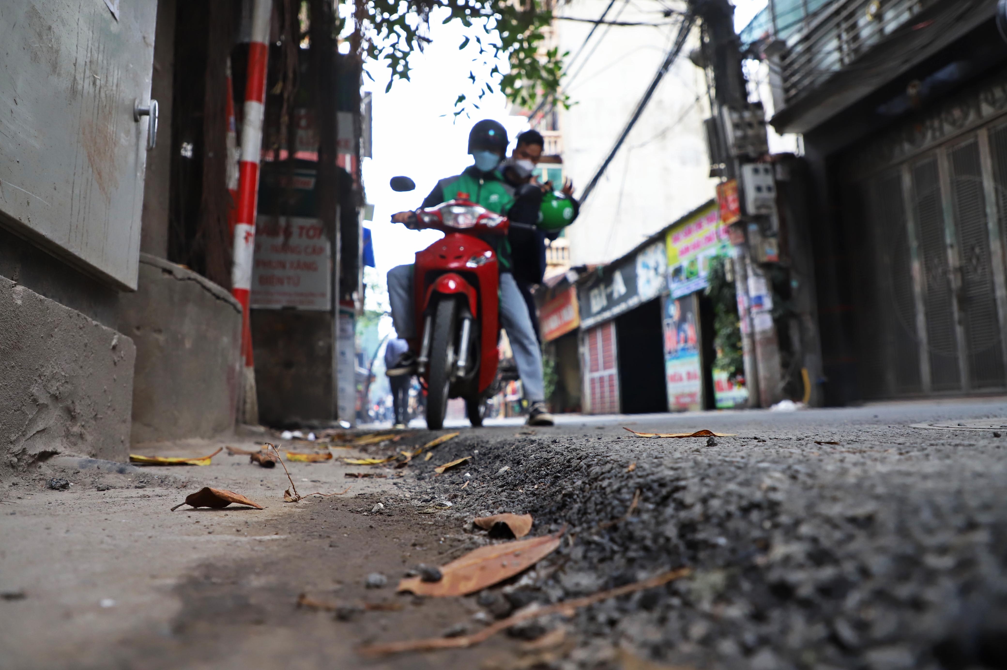 nắp cống đường định công thượng ảnh 3 nap cong duong dinh cong thuong anh 3