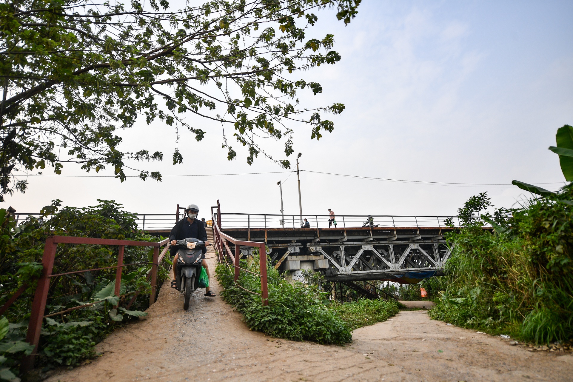 bai giua song Hong lam cong vien anh 6