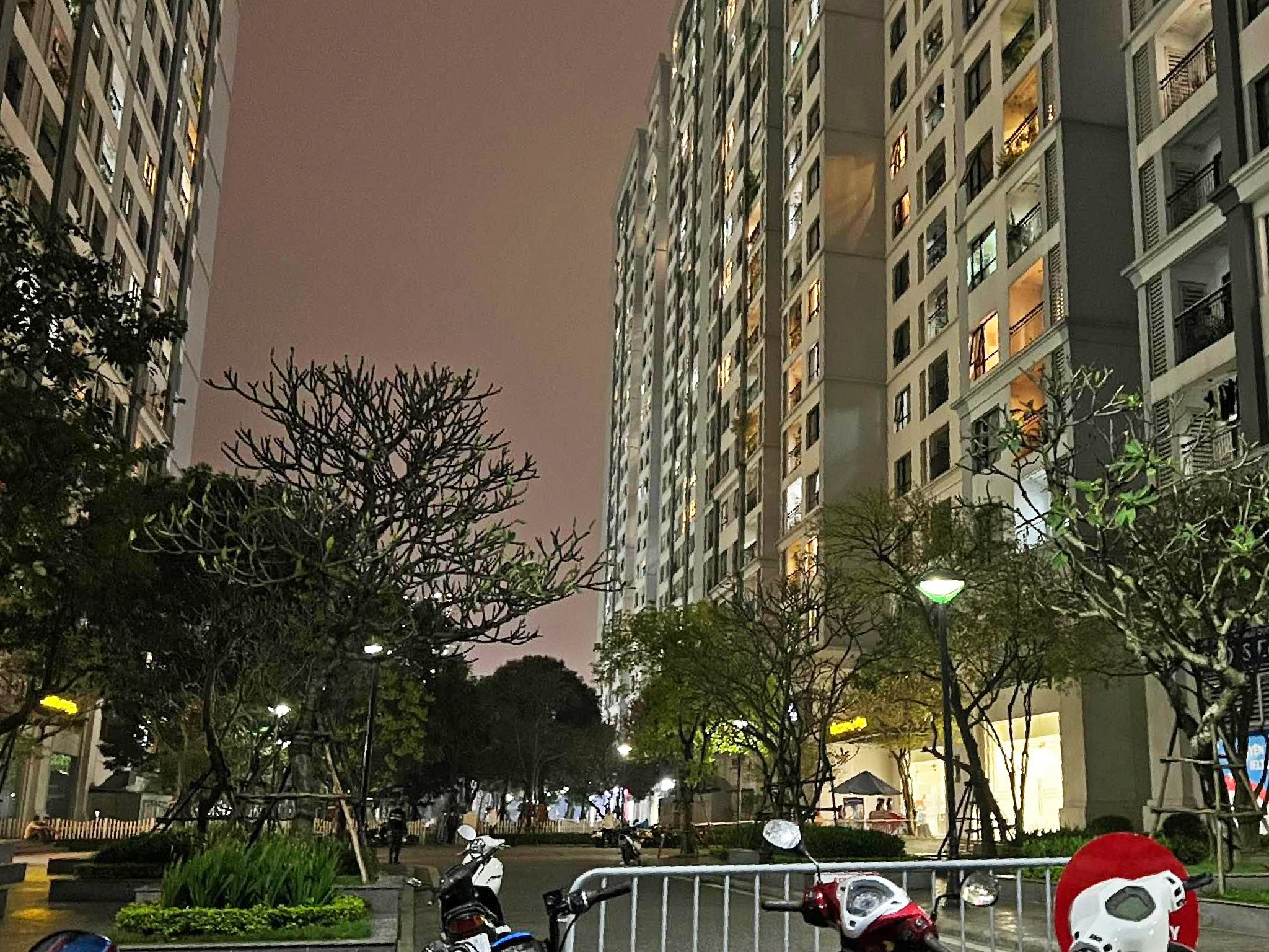 Nu sinh roi tu tang 26 chung cu hinh anh