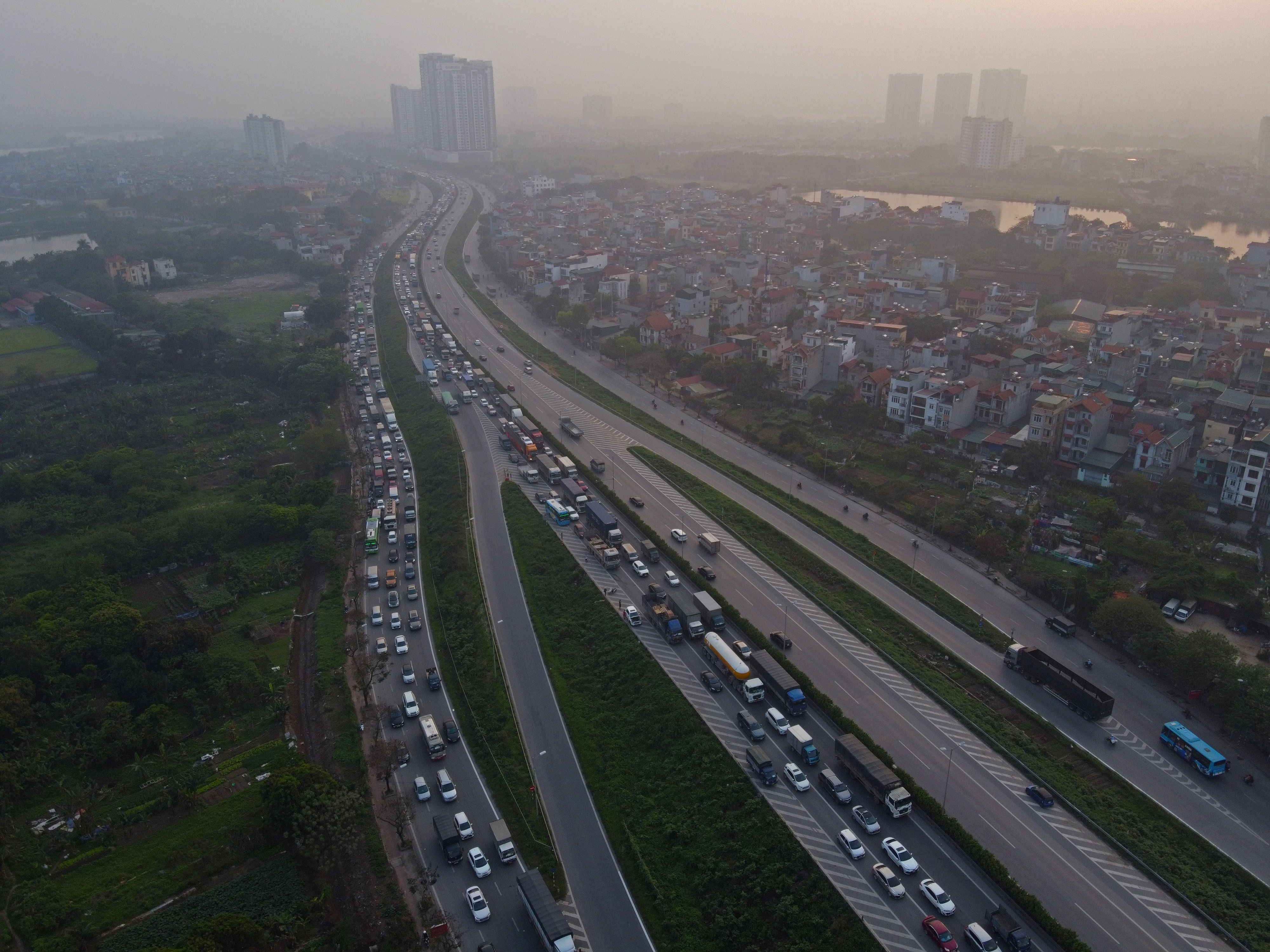 tac duong vanh dai 3 anh 10