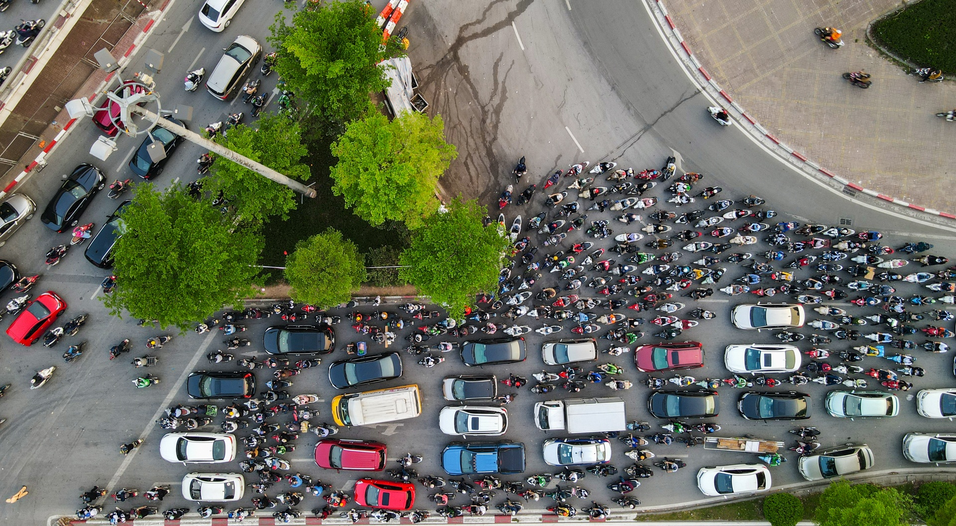 Tac duong Nga Tu So anh 10