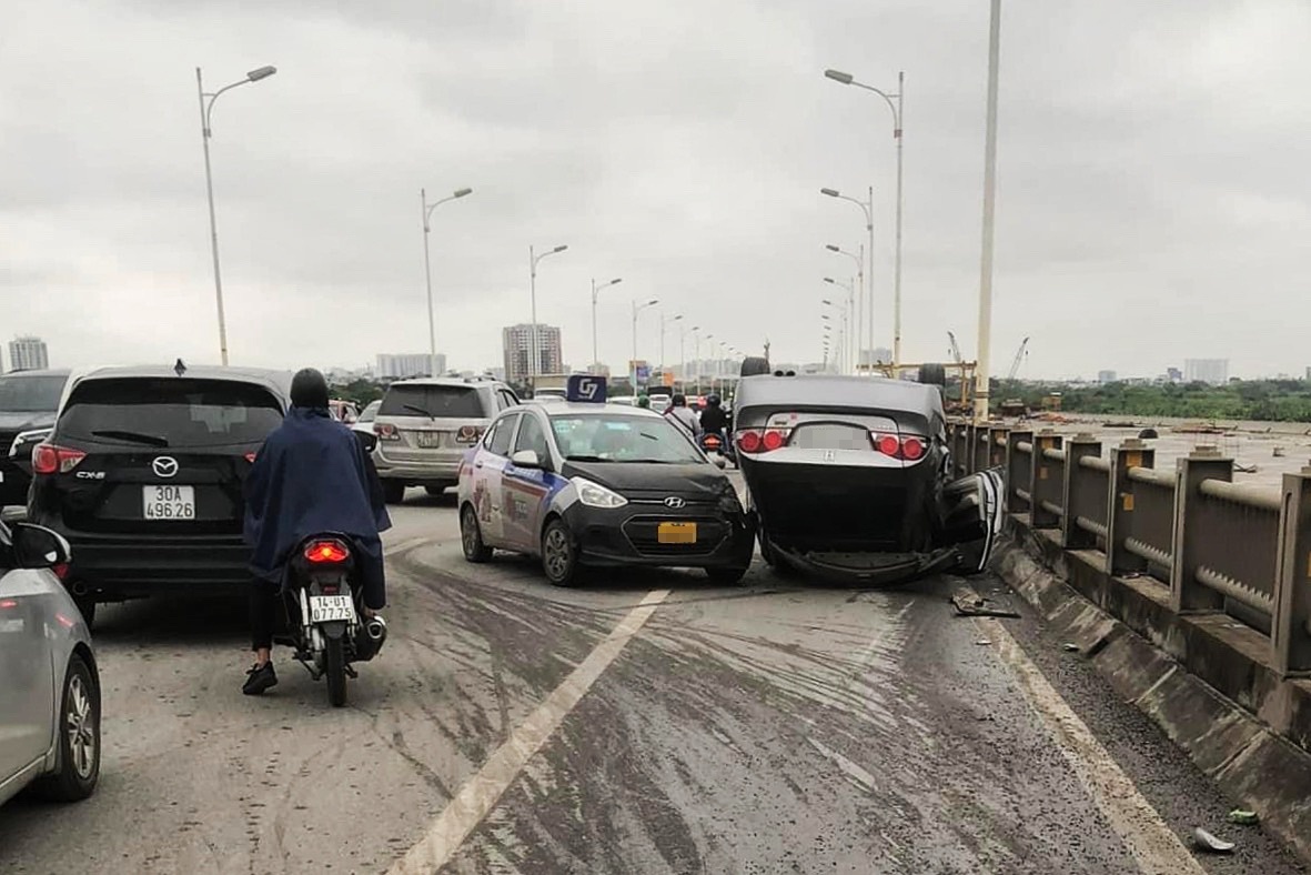 lat xe cau vinh tuy anh 1