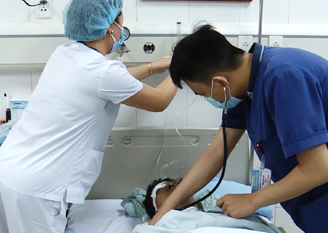 chay nha 5 nguoi chet anh 2