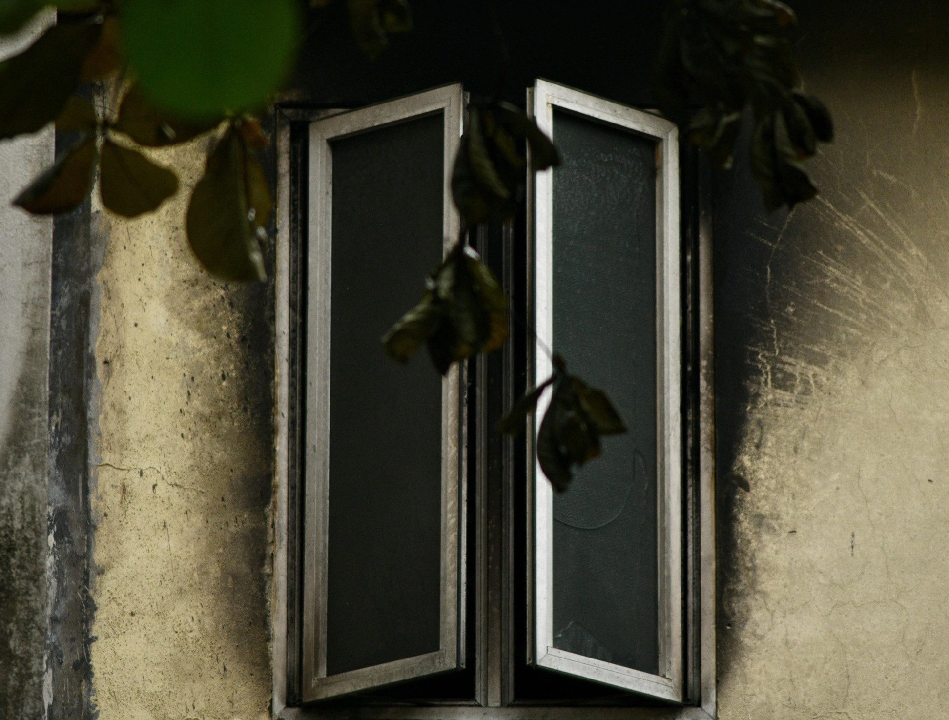 'Cau thang bi chay bong rat, khong ai chay len duoc' hinh anh